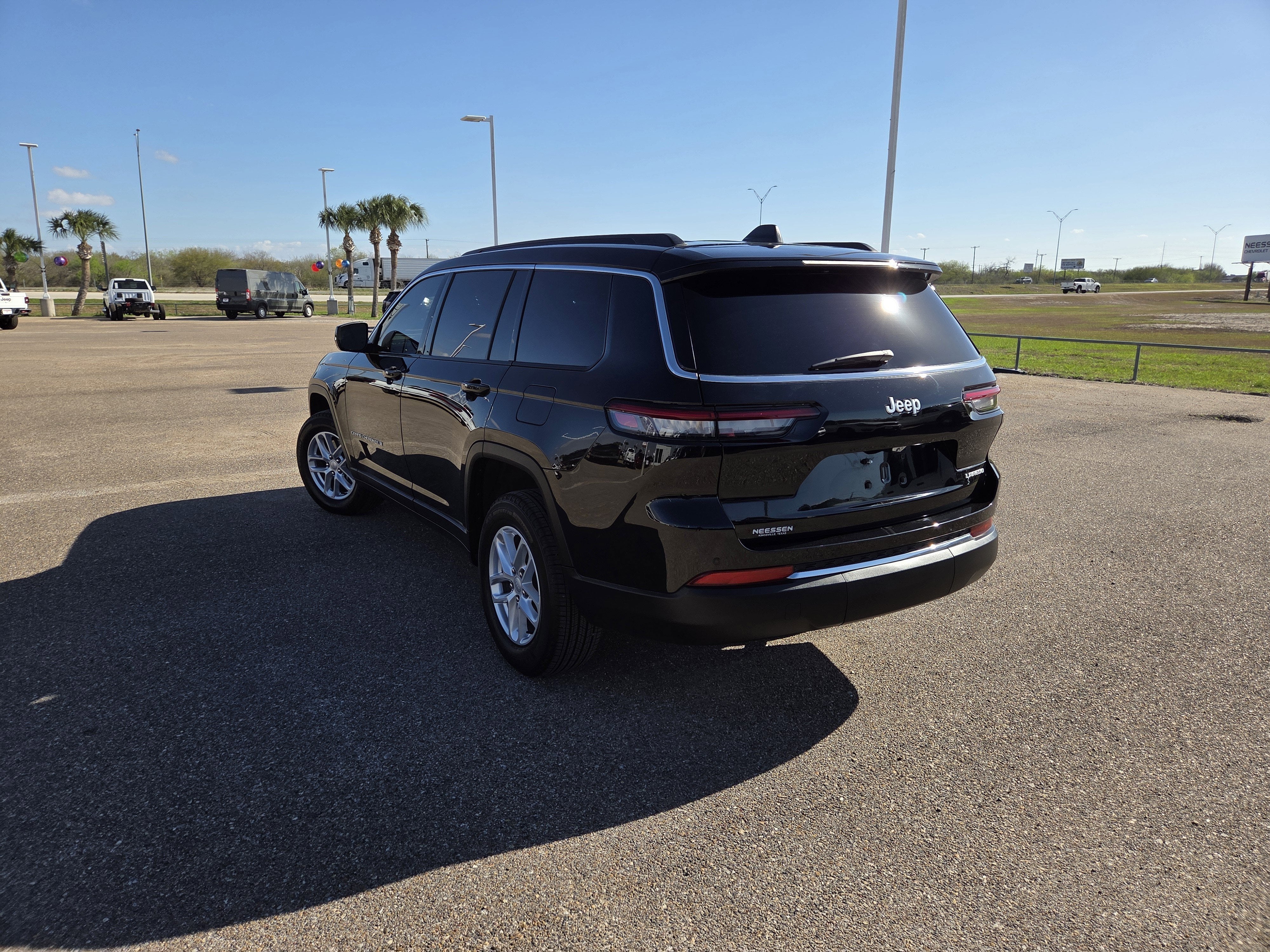 2025 Jeep Grand Cherokee L Laredo