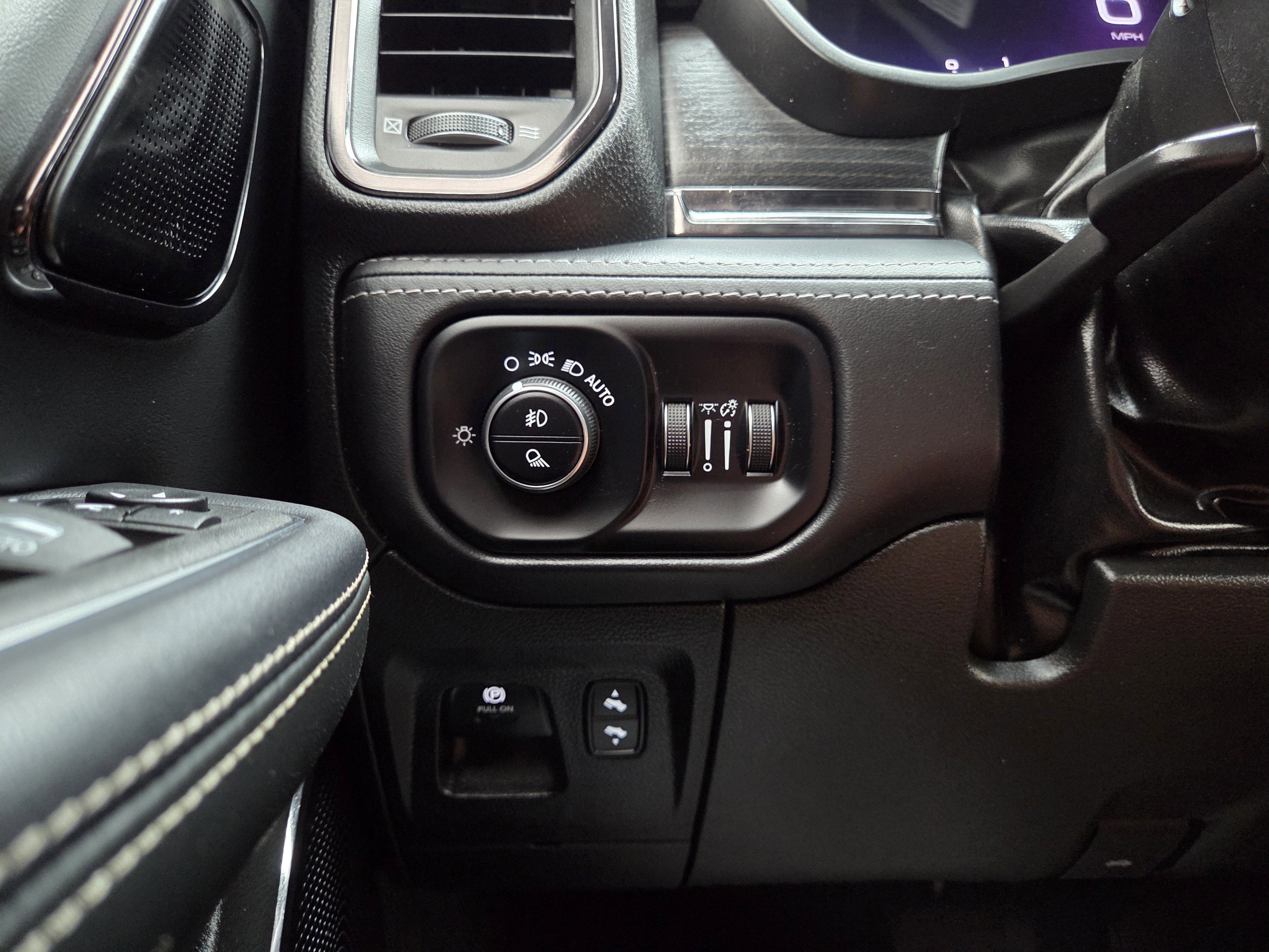 2024 RAM 1500 Limited