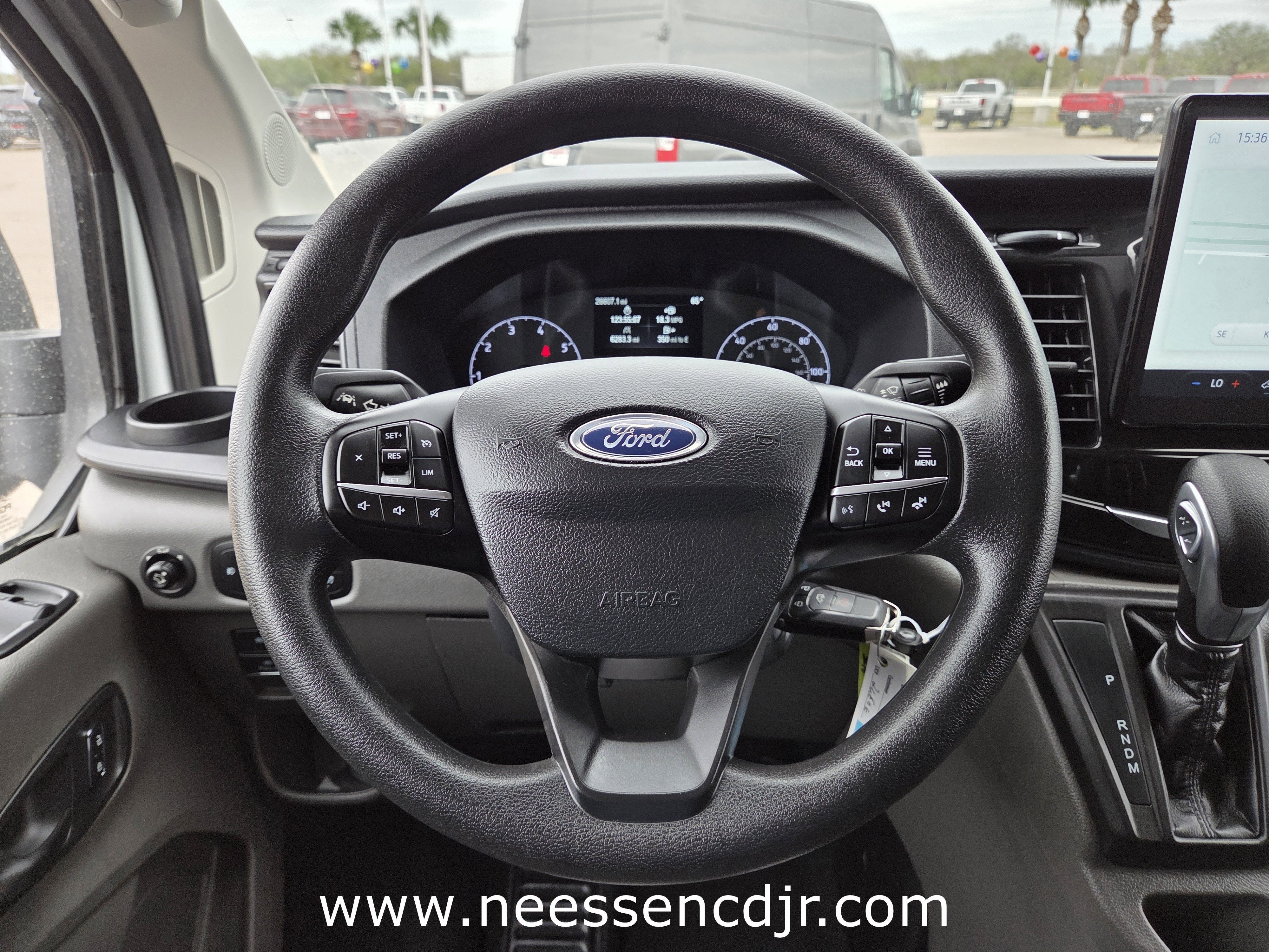 2024 Ford Transit Passenger Wagon XLT