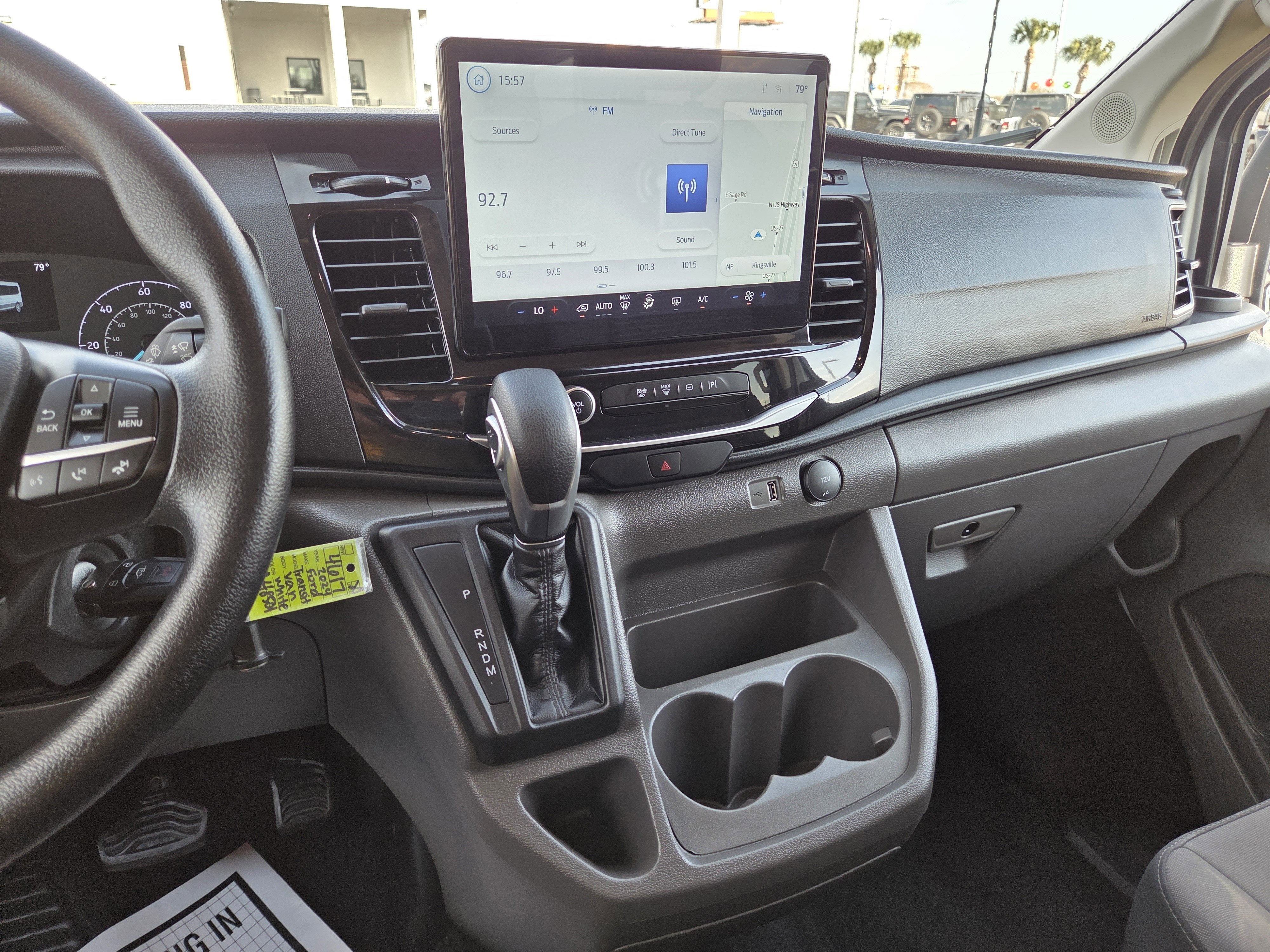 2024 Ford Transit Passenger Wagon XLT