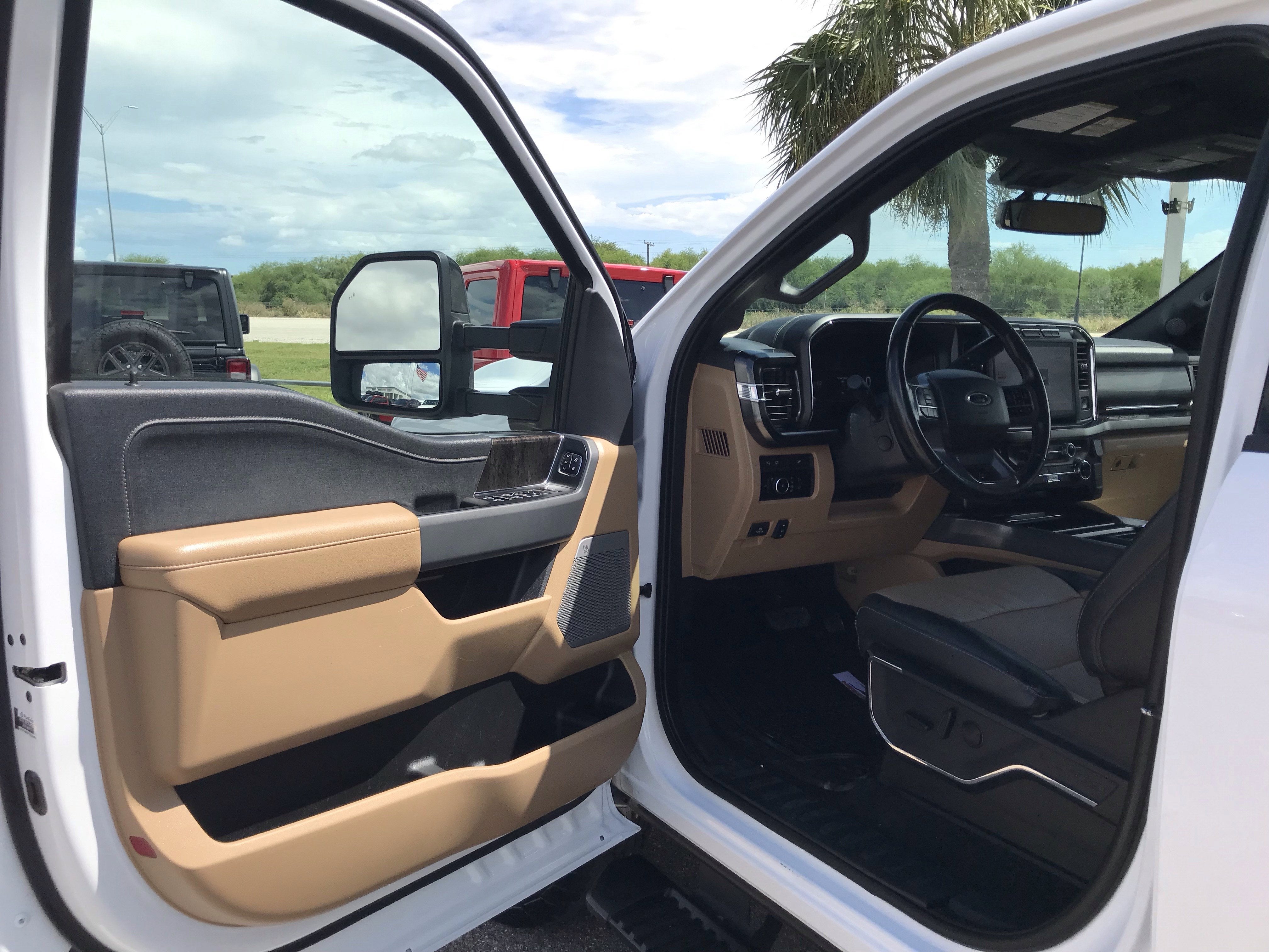 2024 Ford Super Duty F-350 SRW LARIAT