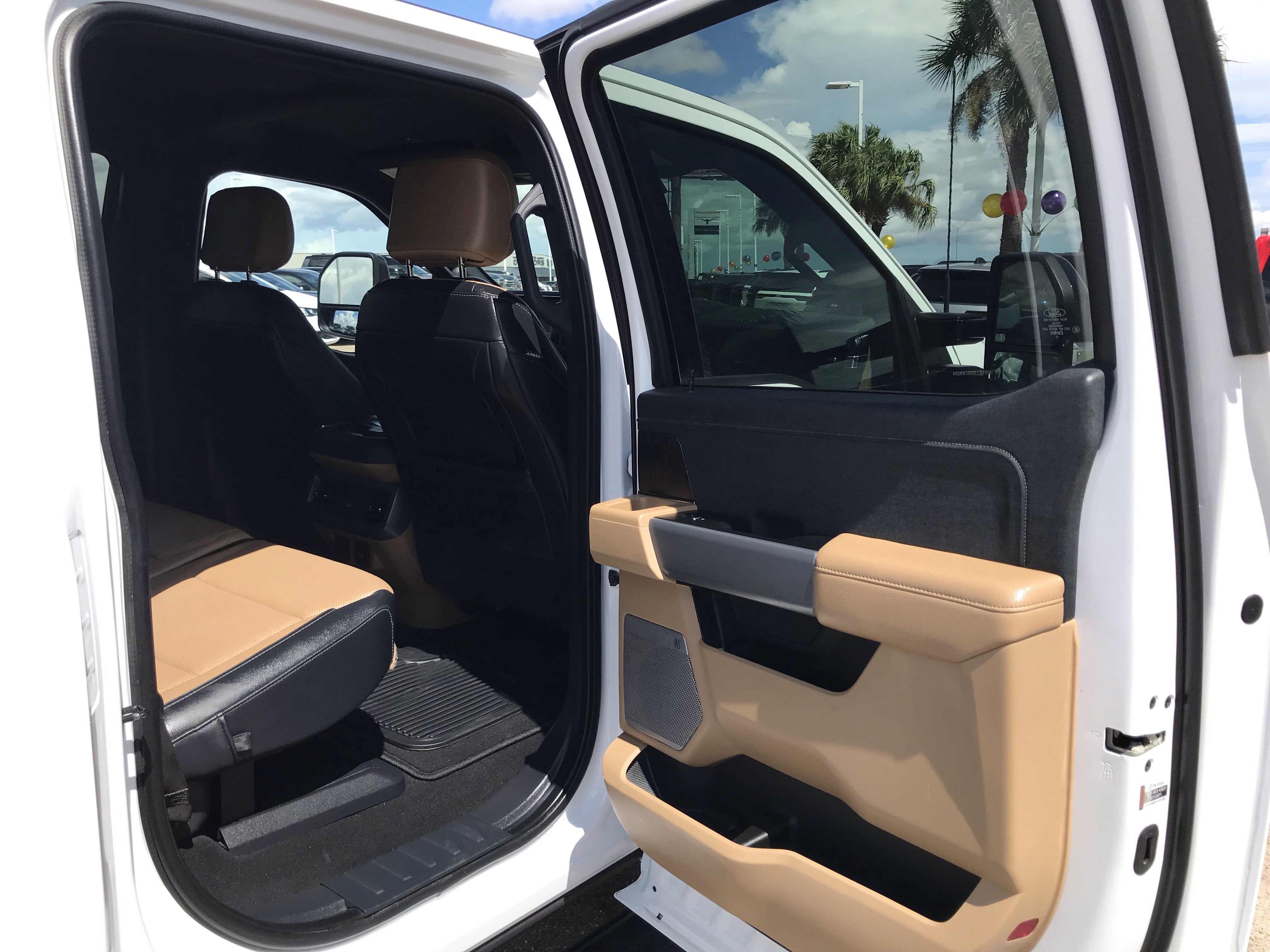 2024 Ford Super Duty F-350 SRW LARIAT