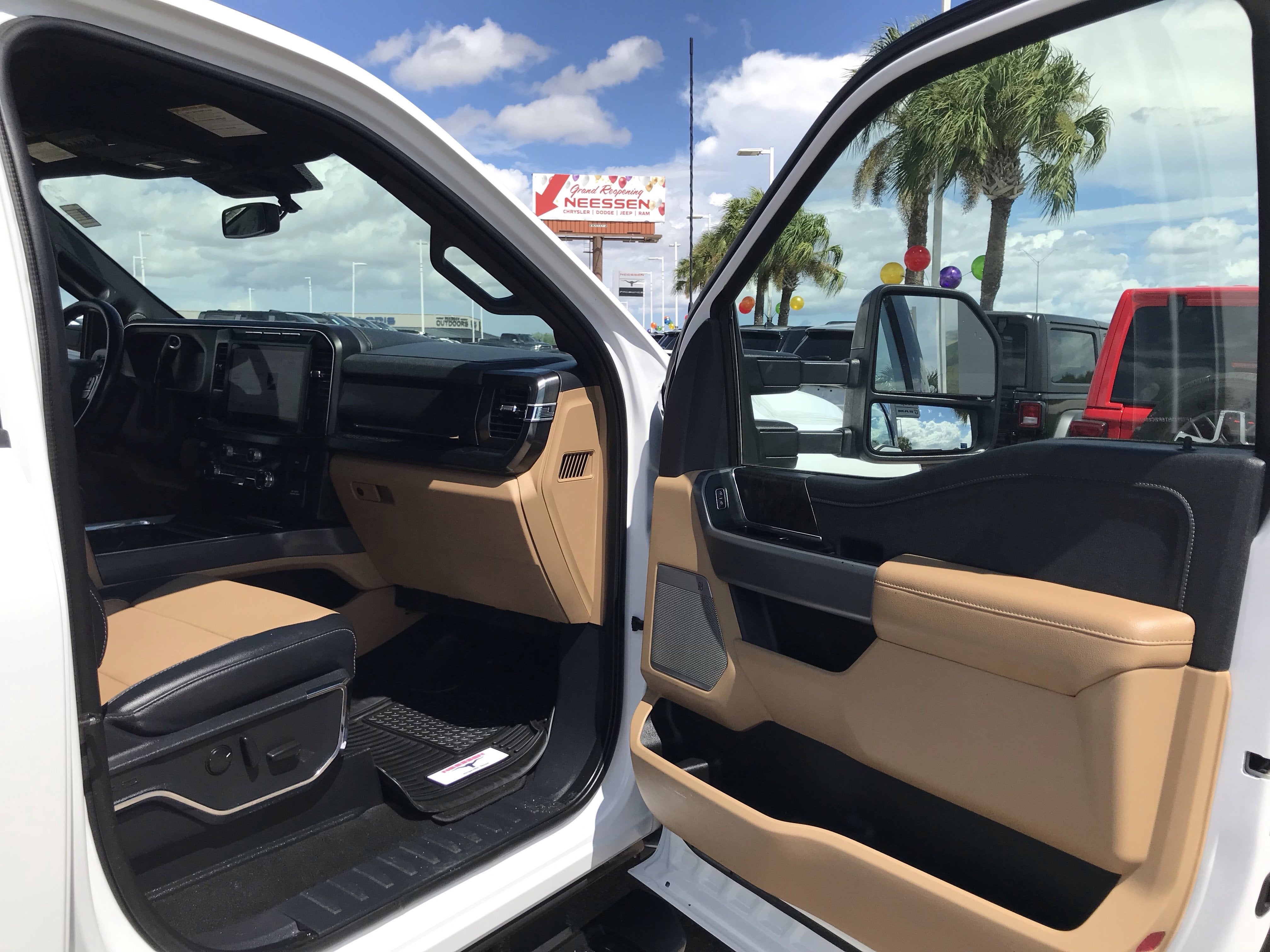 2024 Ford Super Duty F-350 SRW LARIAT