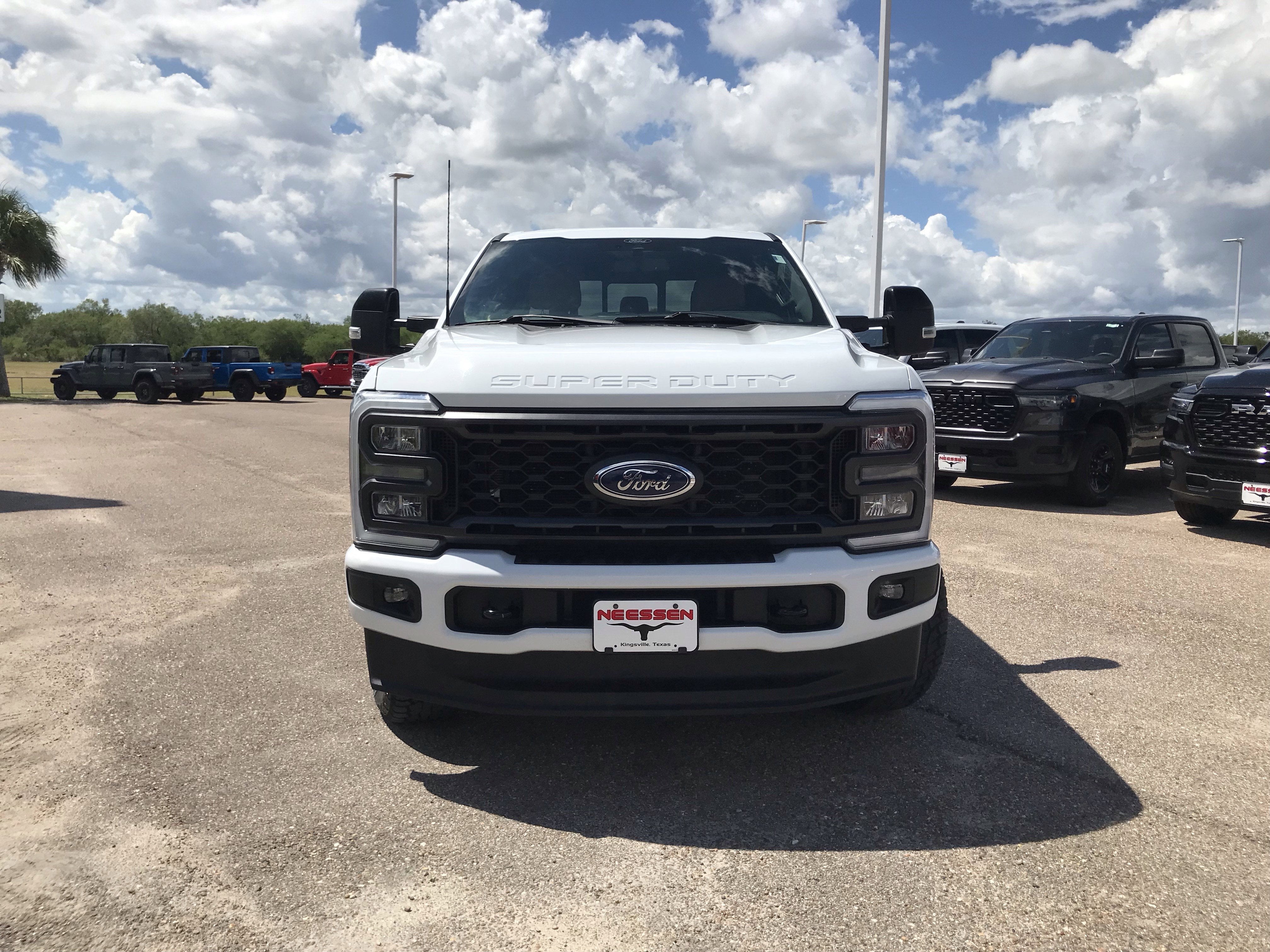 2024 Ford Super Duty F-350 SRW LARIAT
