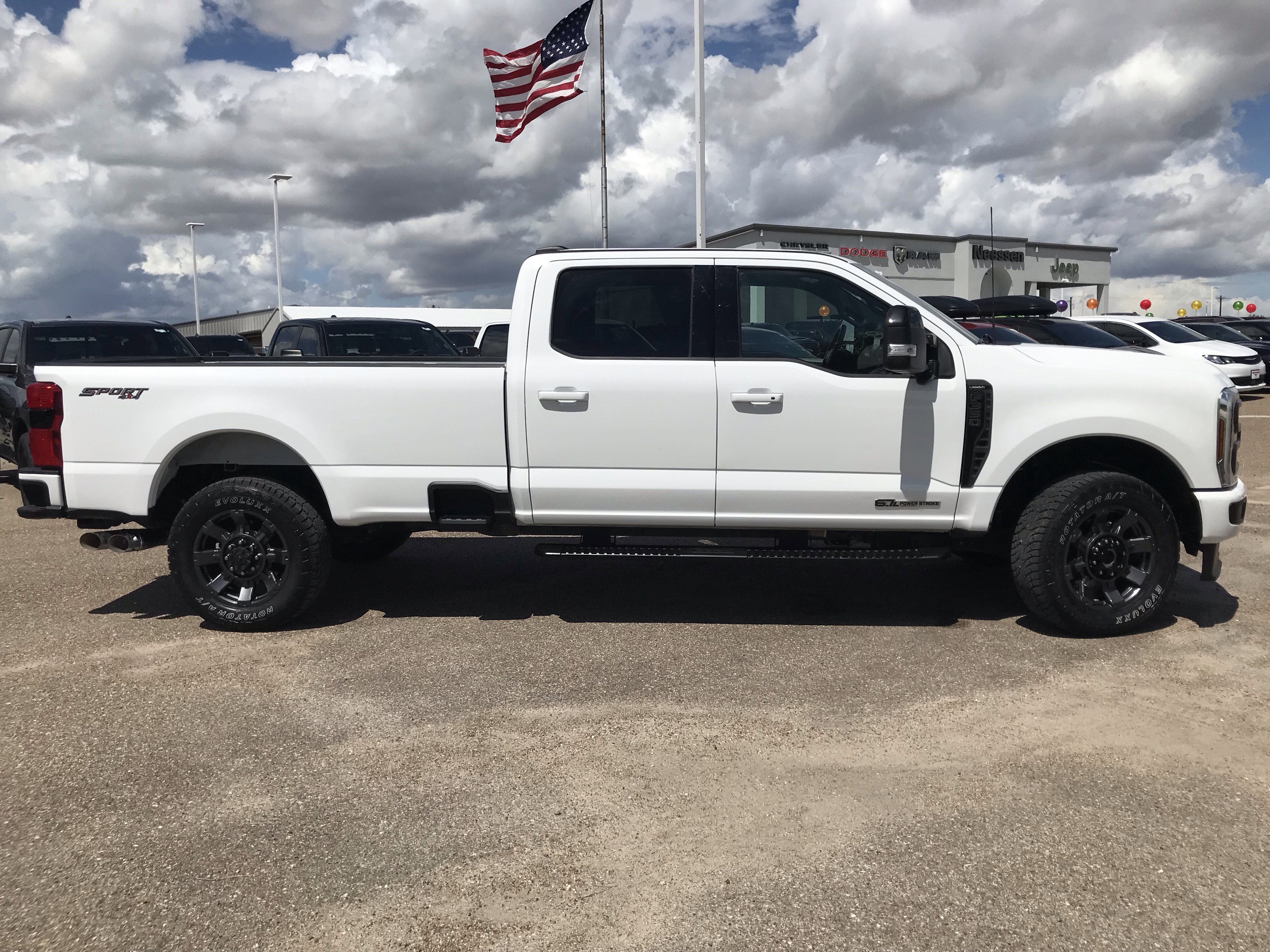 2024 Ford Super Duty F-350 SRW LARIAT