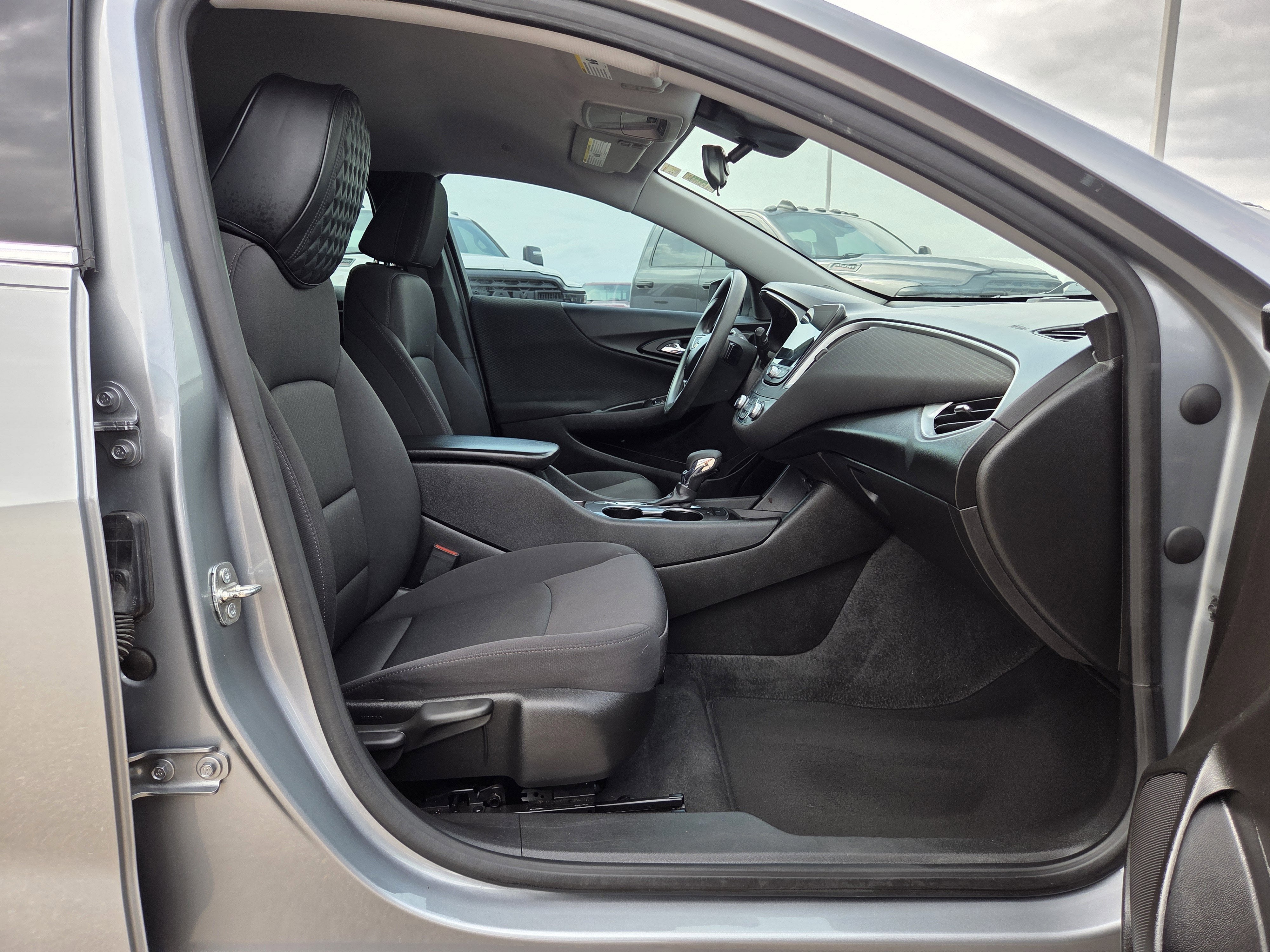 2023 Chevrolet Malibu LS 1LS