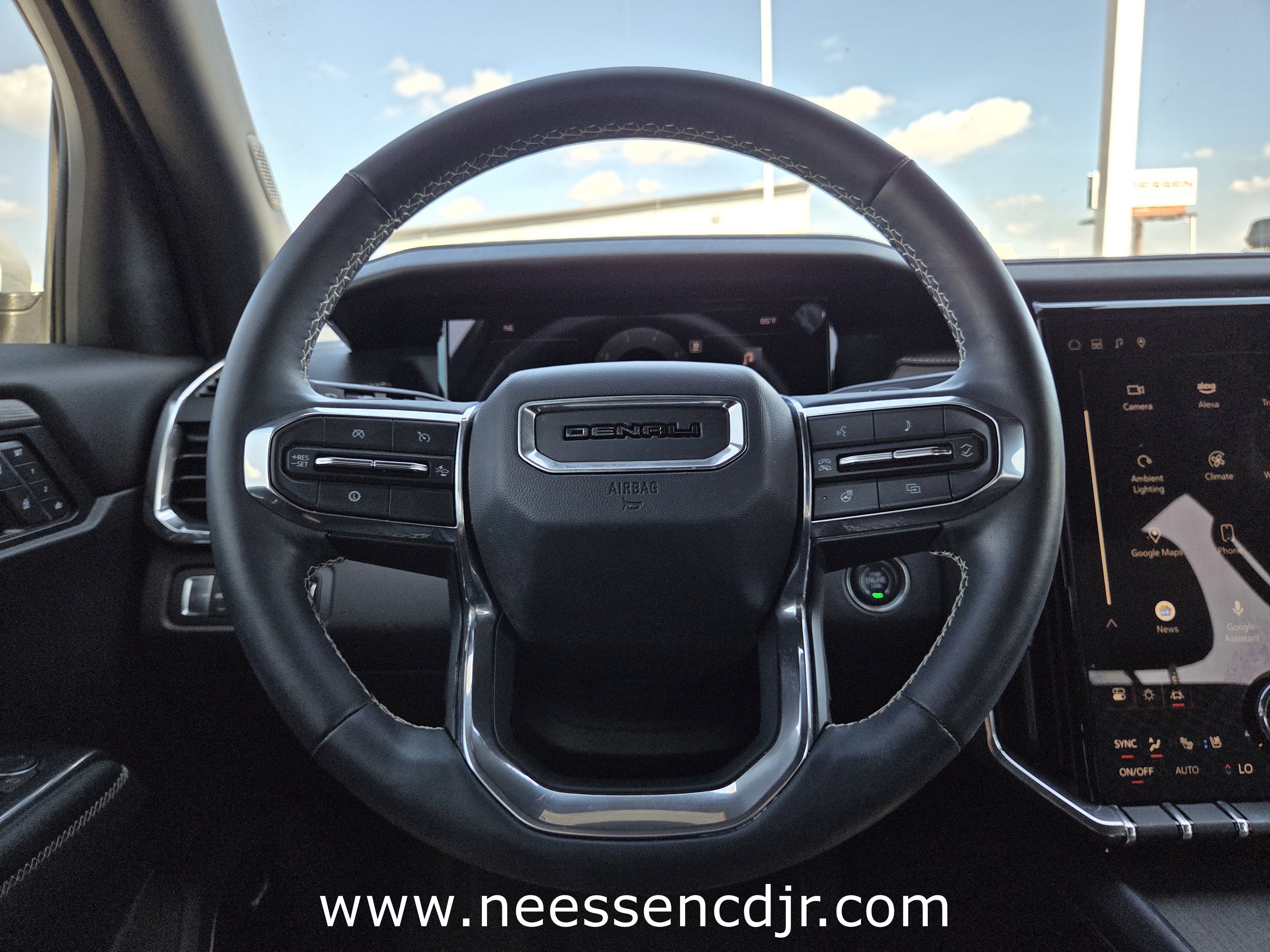 2024 GMC Acadia FWD Denali