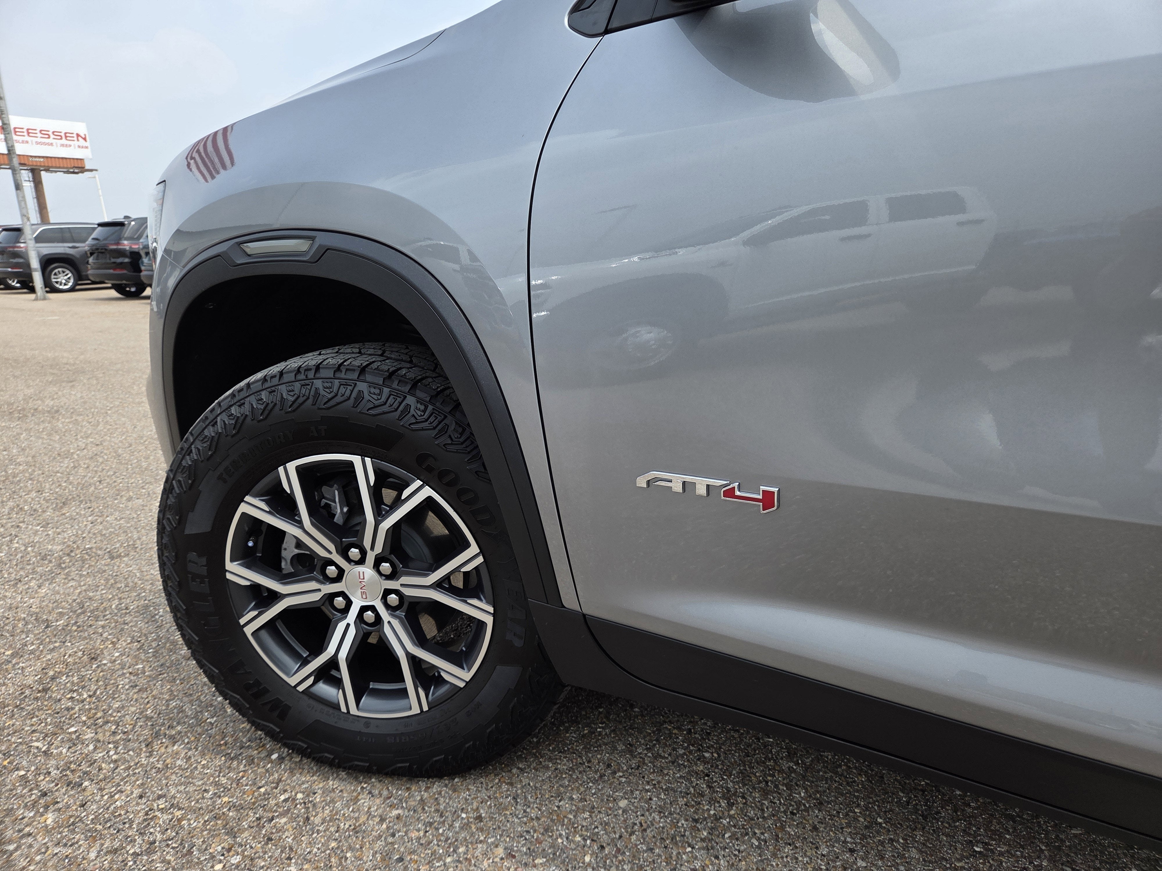 2025 GMC Acadia AT4
