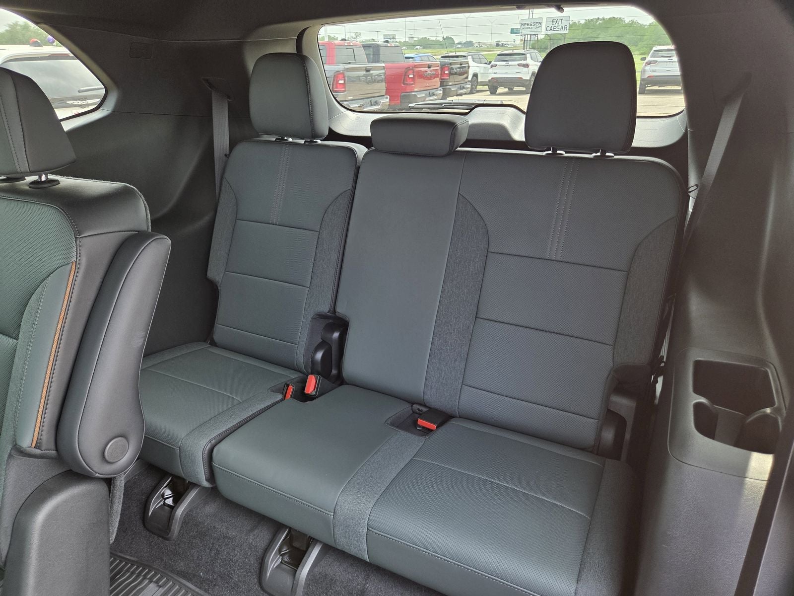 2025 GMC Acadia AT4