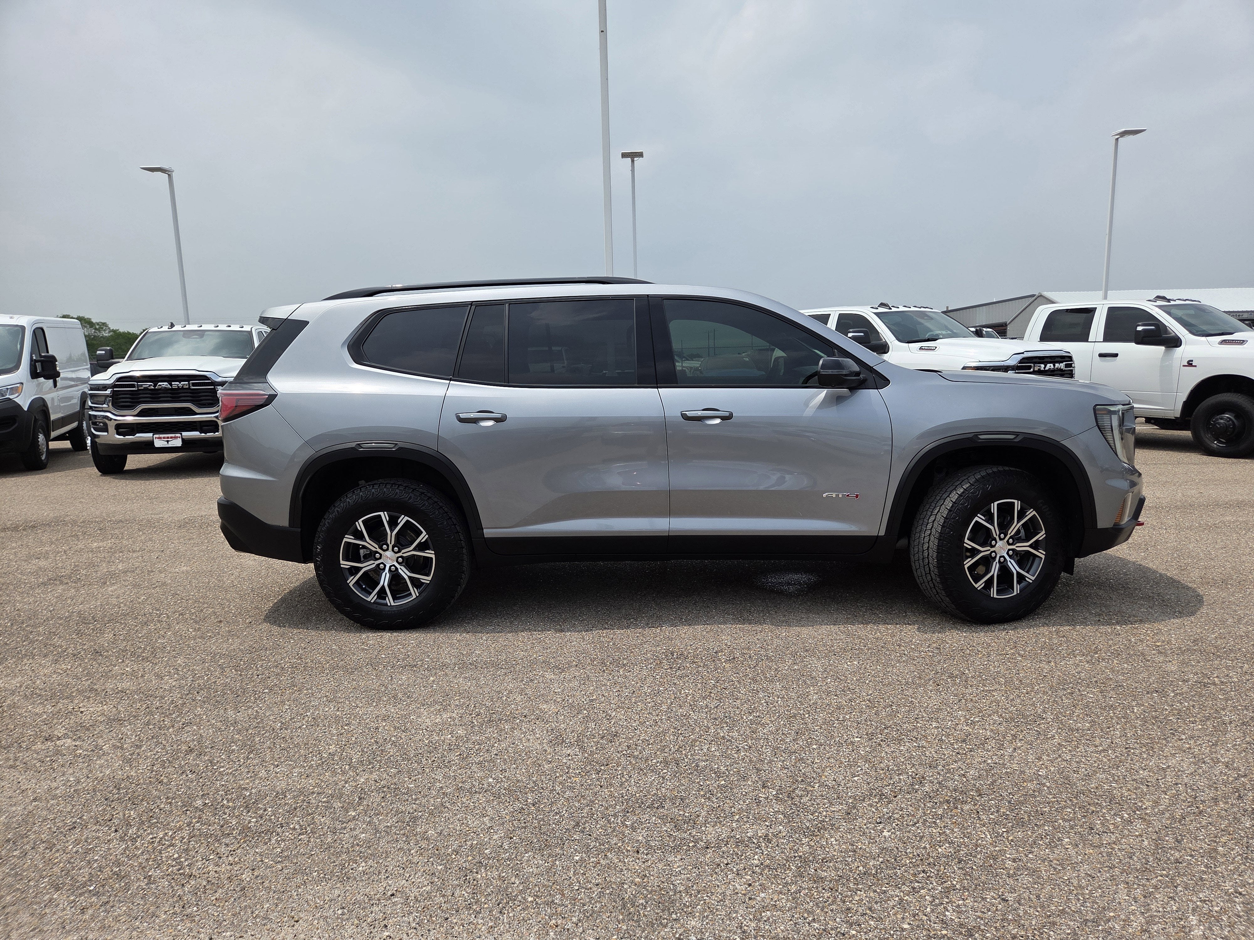2025 GMC Acadia AT4