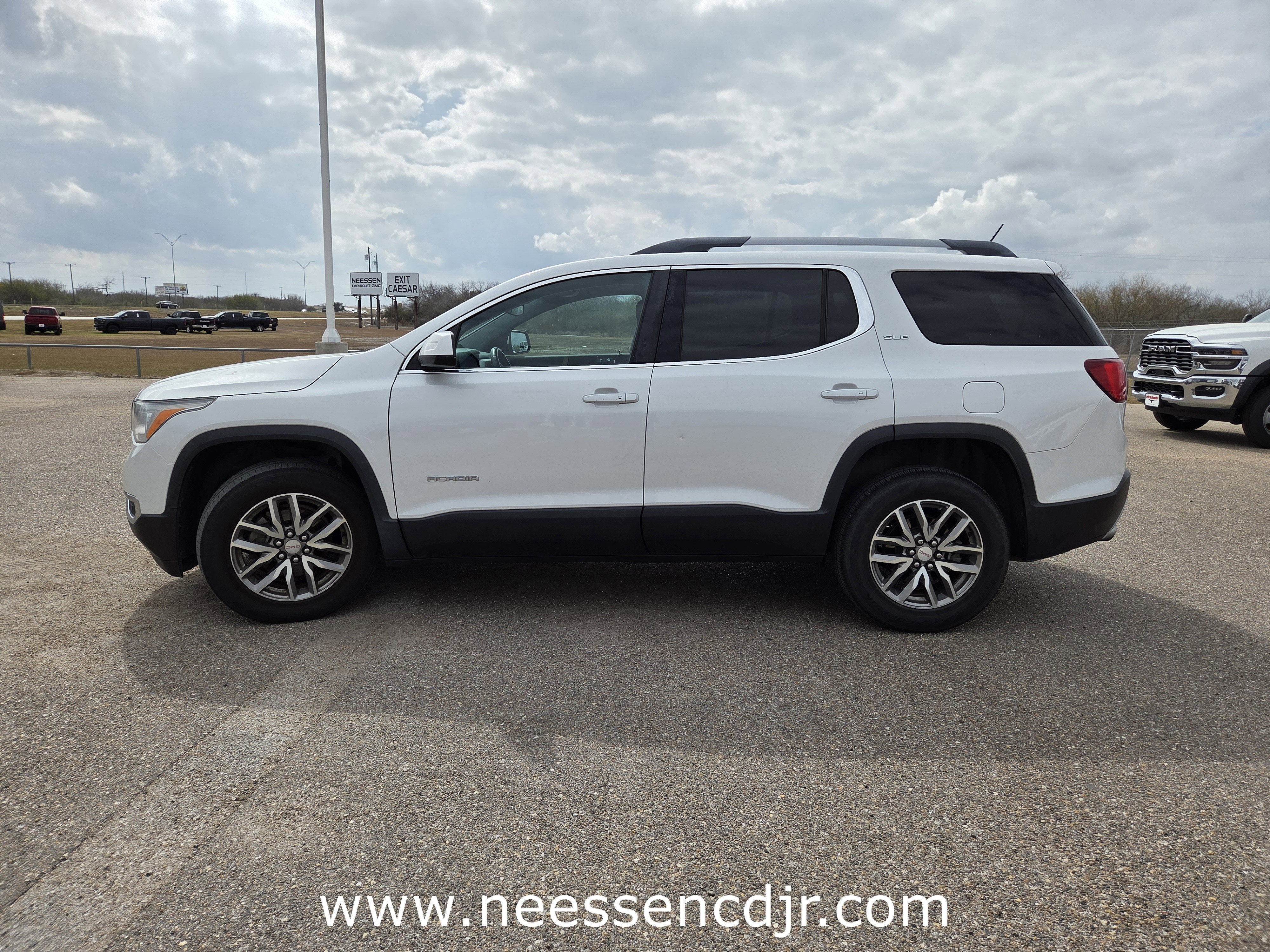 2019 GMC Acadia SLE