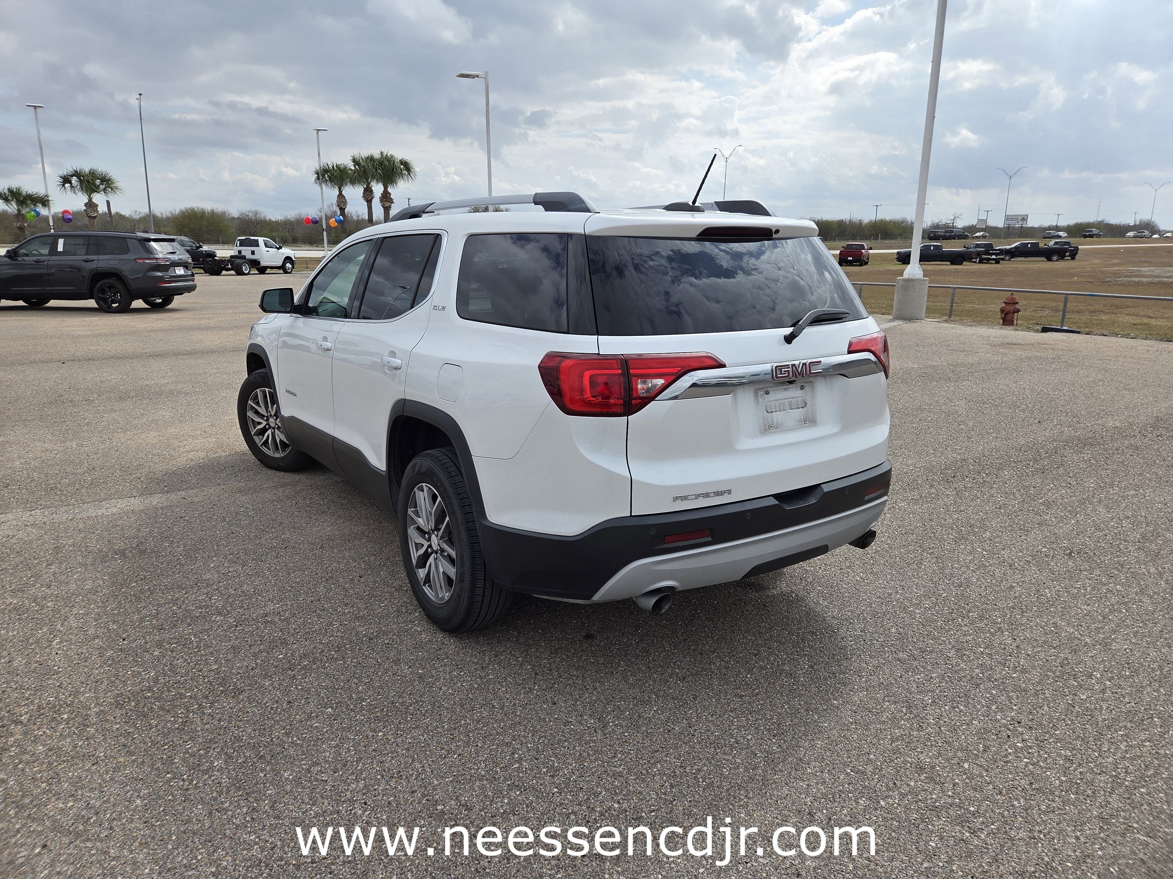 2019 GMC Acadia SLE