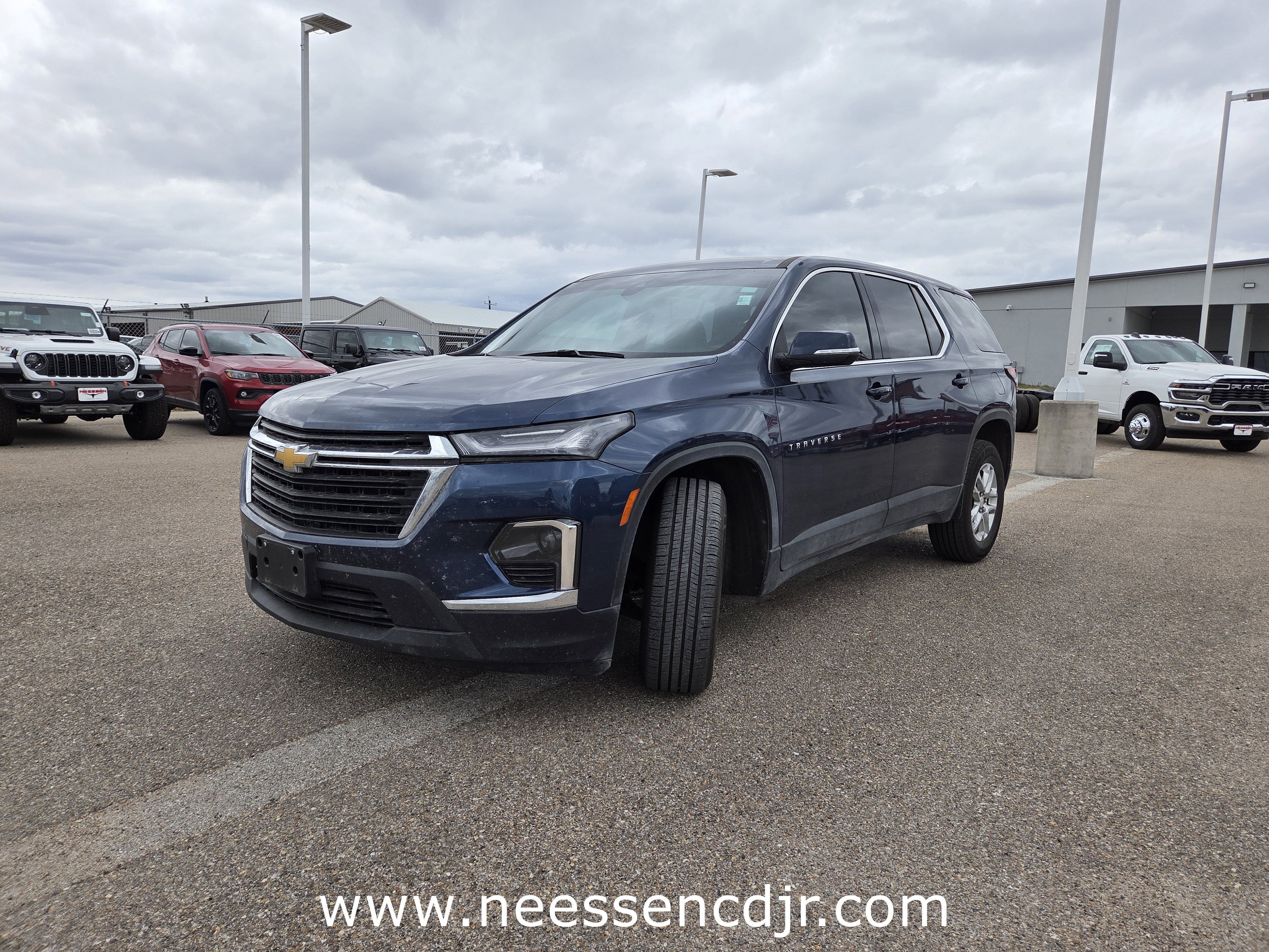 2023 Chevrolet Traverse LS