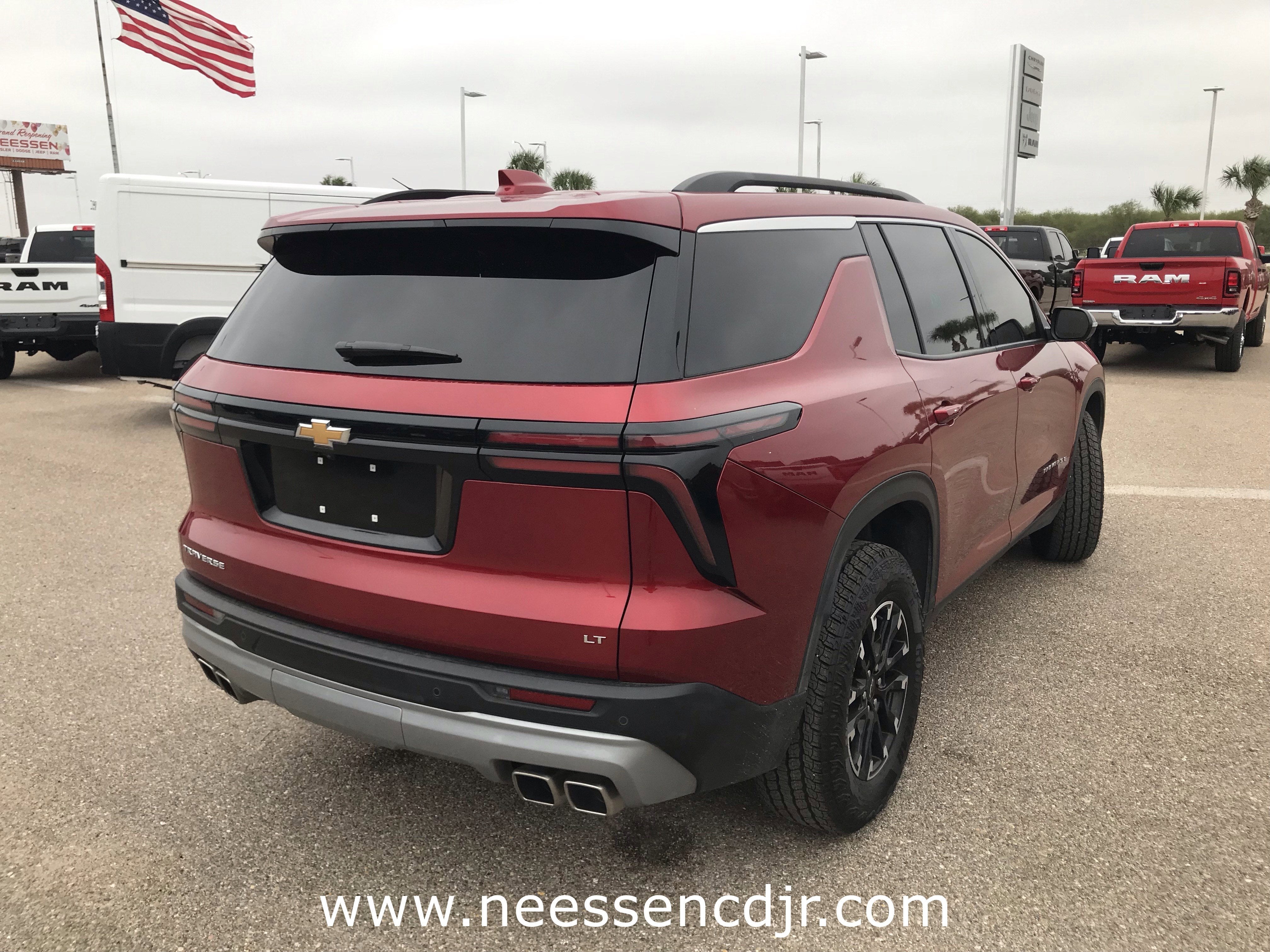 2024 Chevrolet Traverse FWD LT