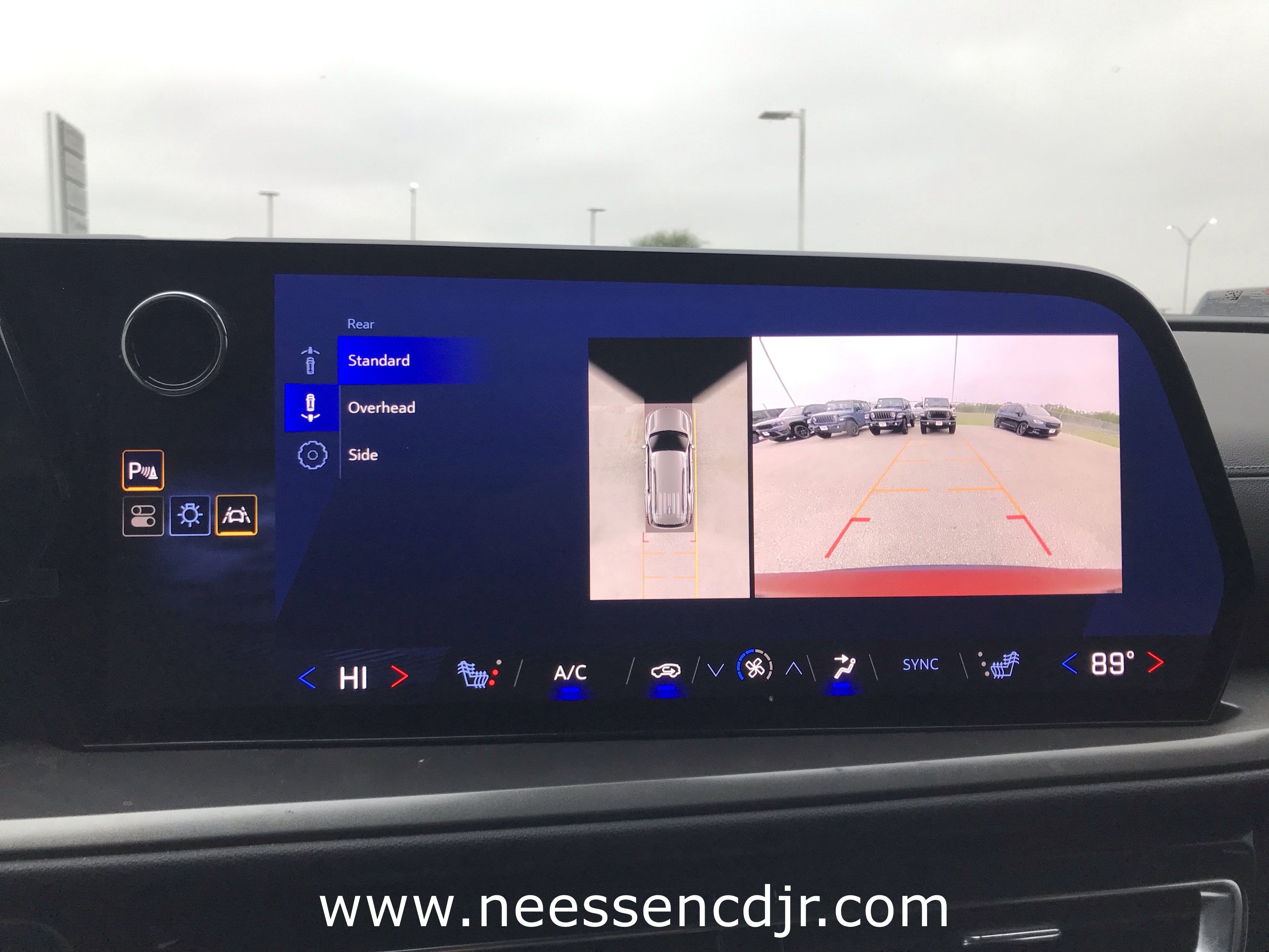 2024 Chevrolet Traverse FWD LT