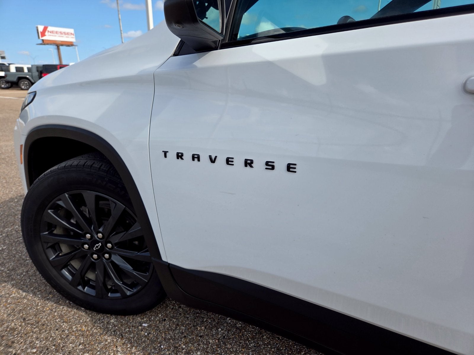 2023 Chevrolet Traverse RS