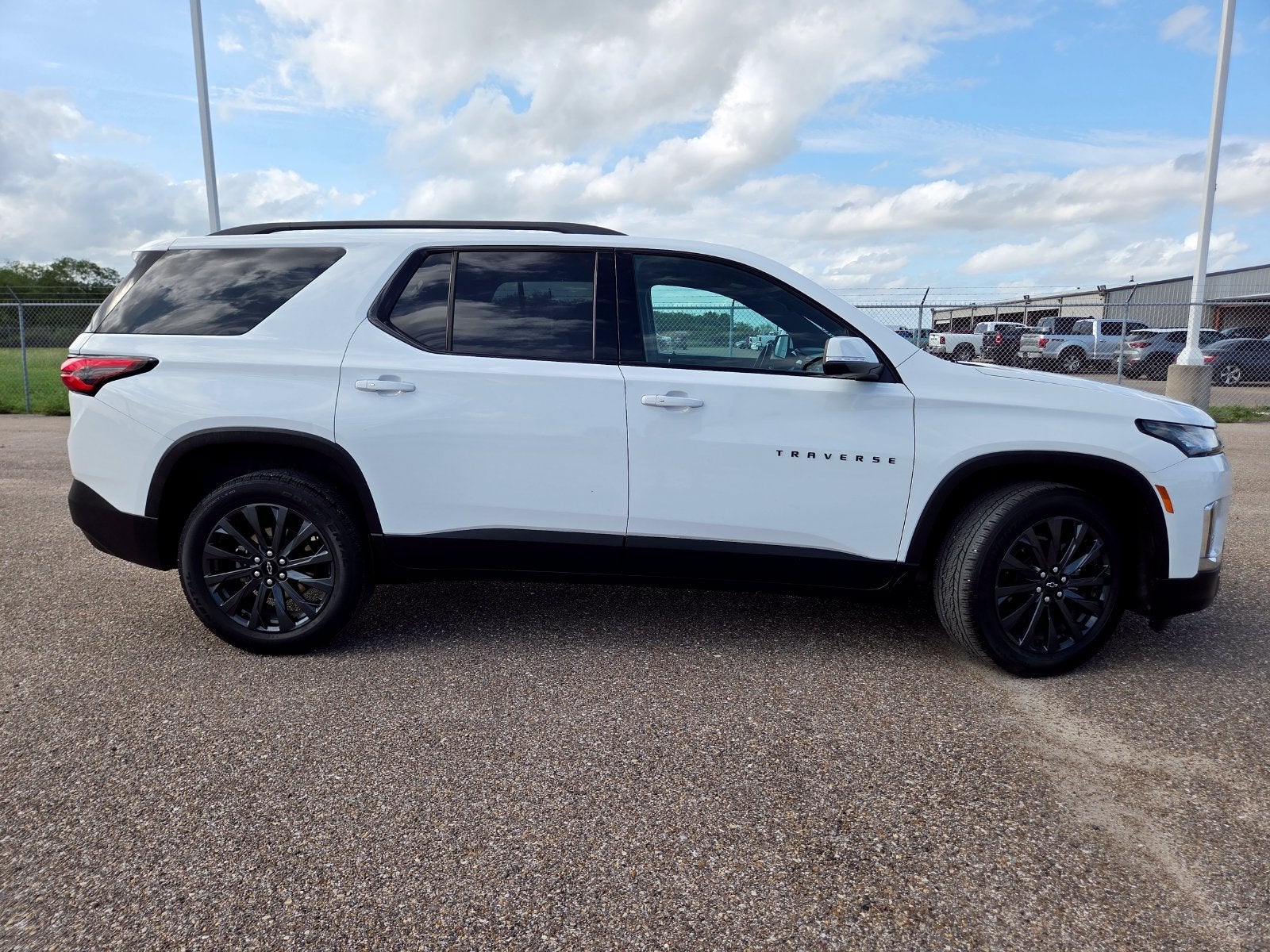 2023 Chevrolet Traverse RS