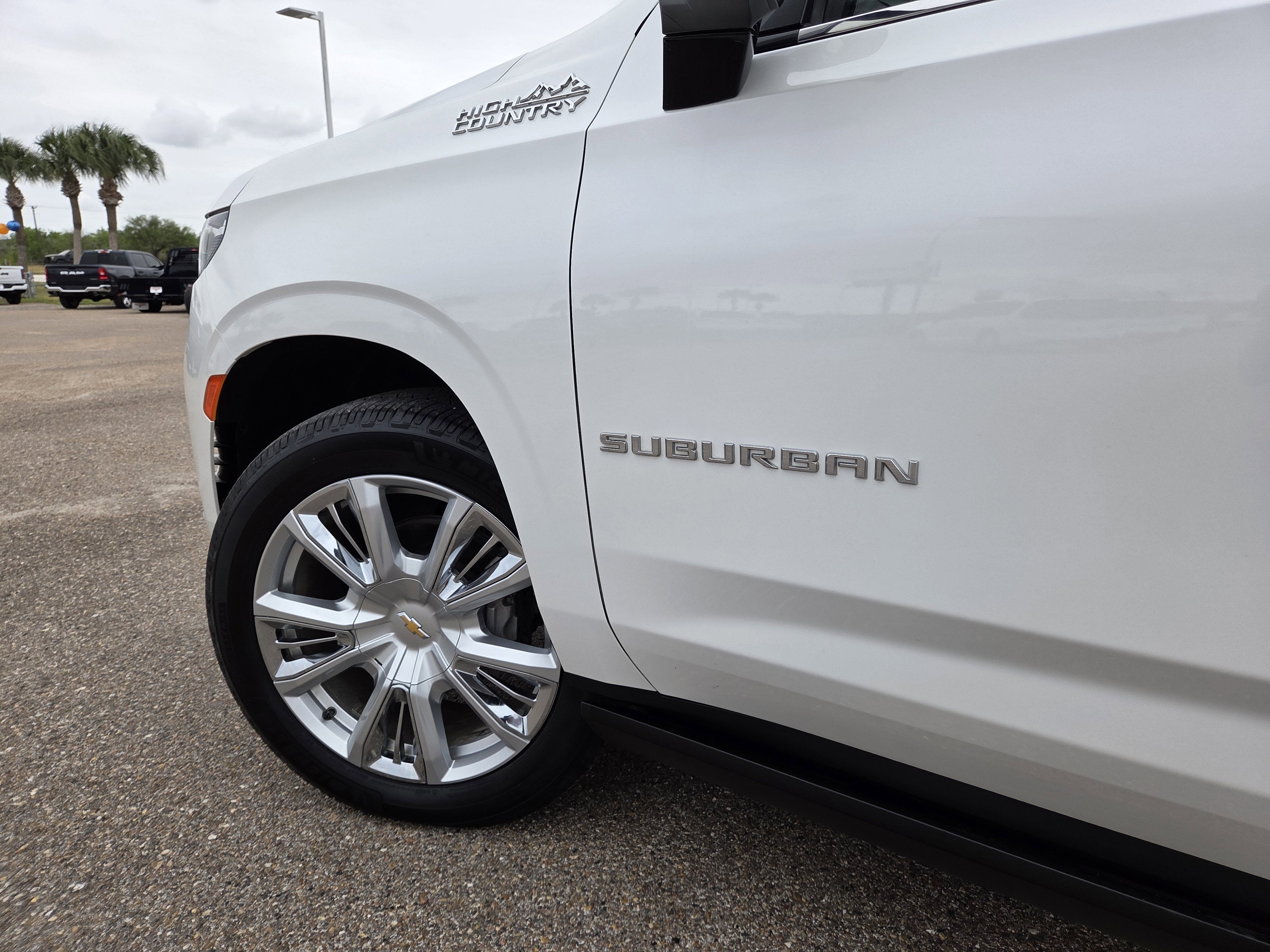 2024 Chevrolet Suburban High Country