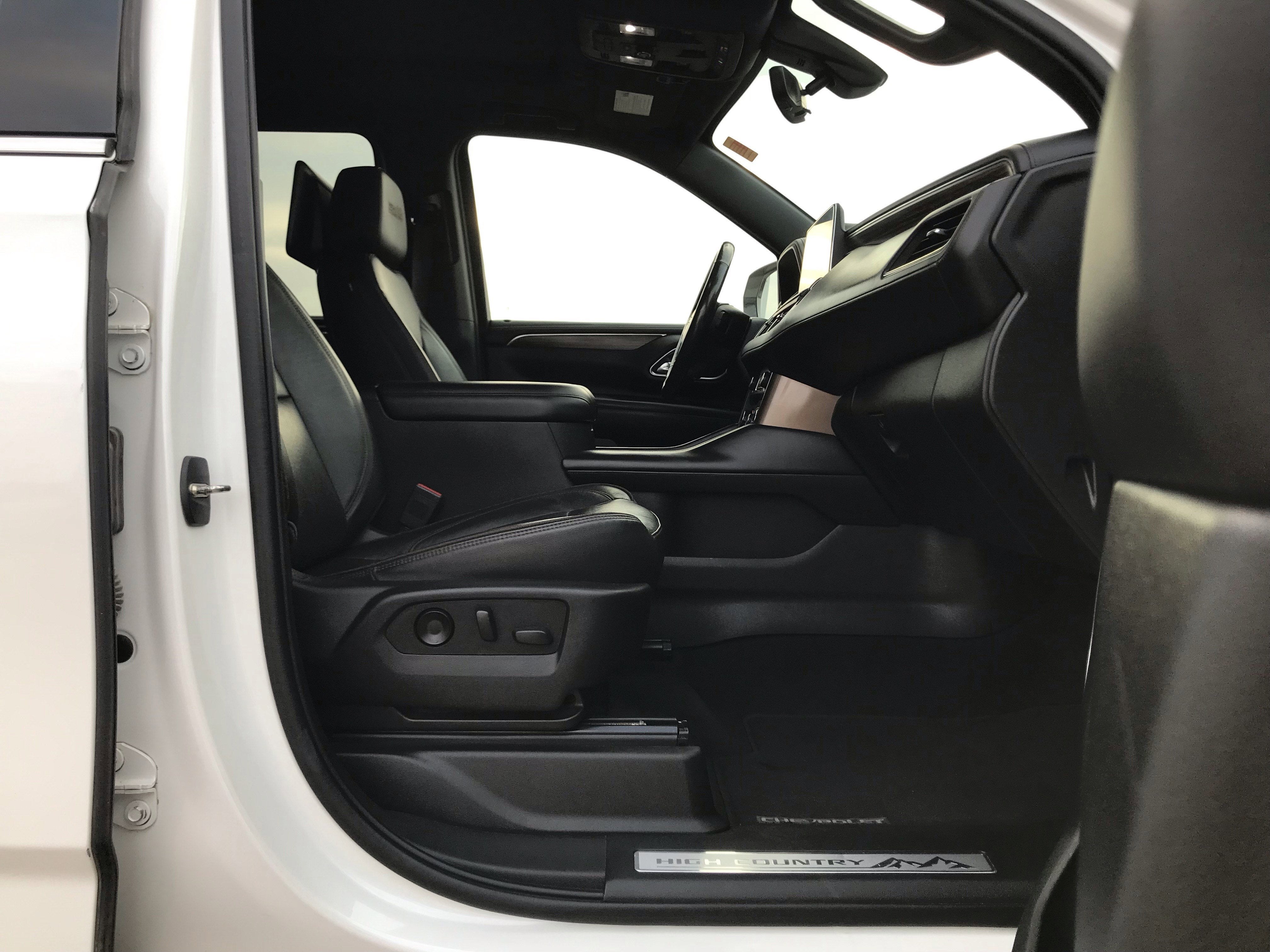 2021 Chevrolet Suburban High Country