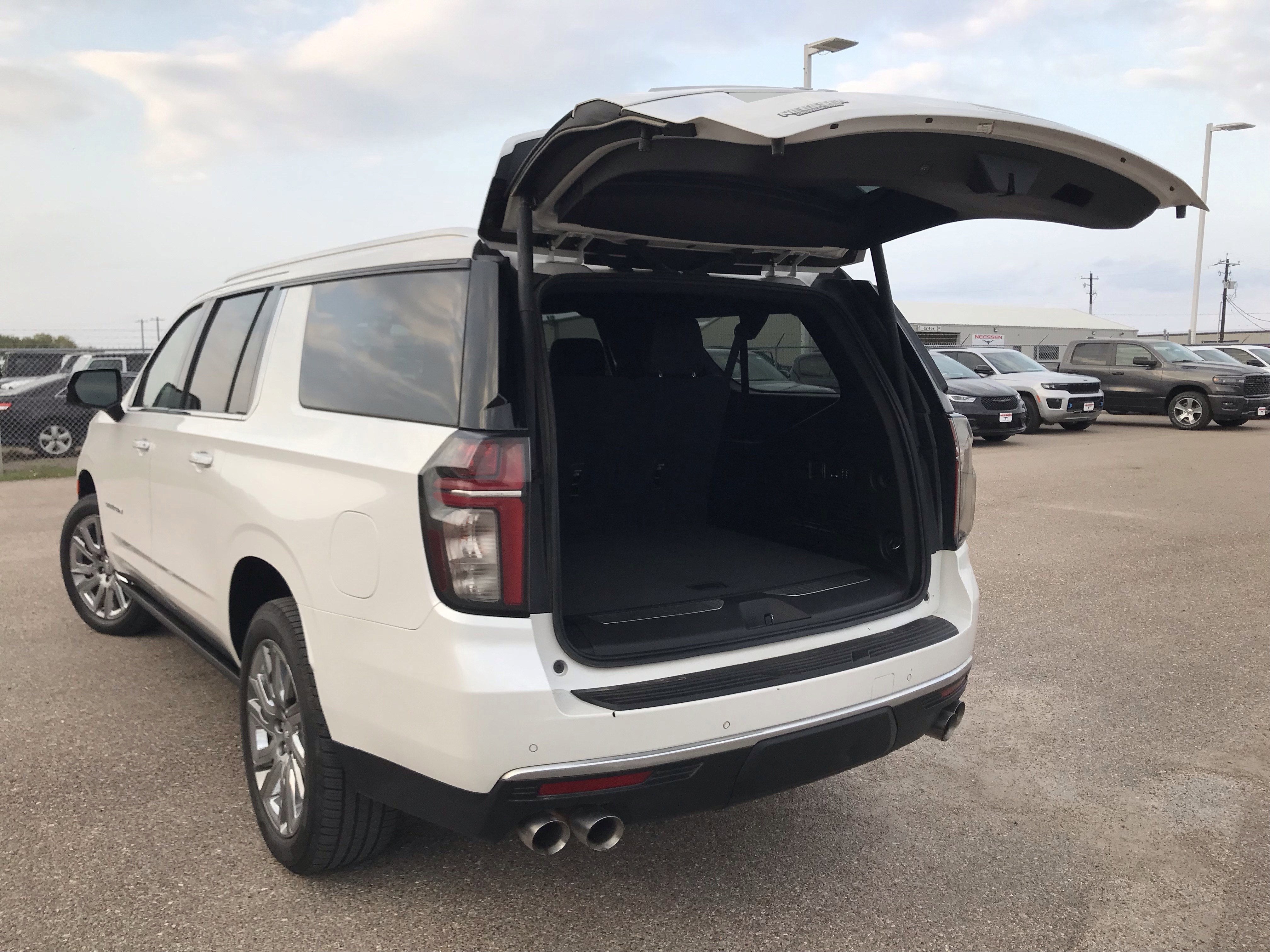2021 Chevrolet Suburban High Country