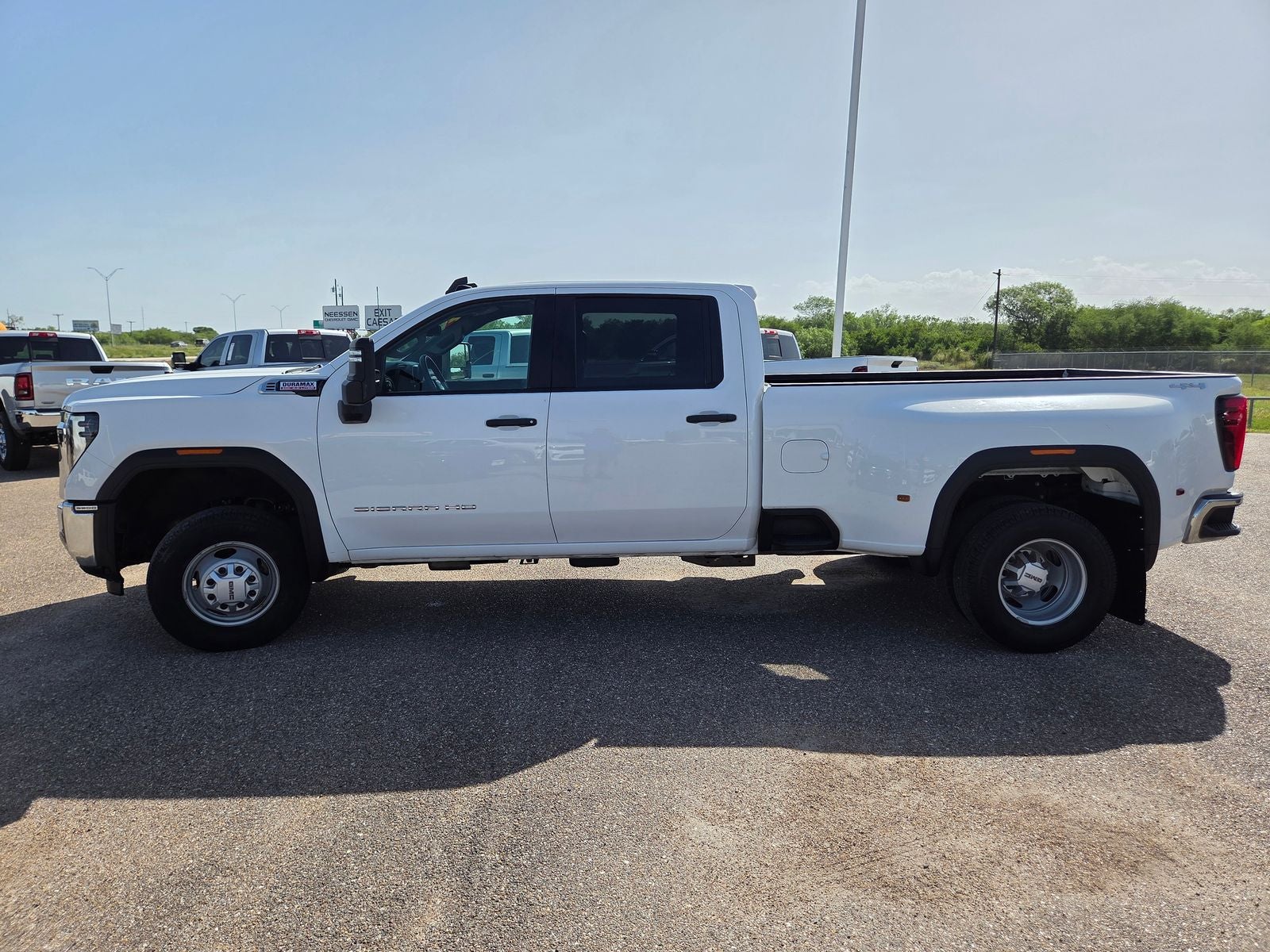2024 GMC Sierra 3500HD Pro