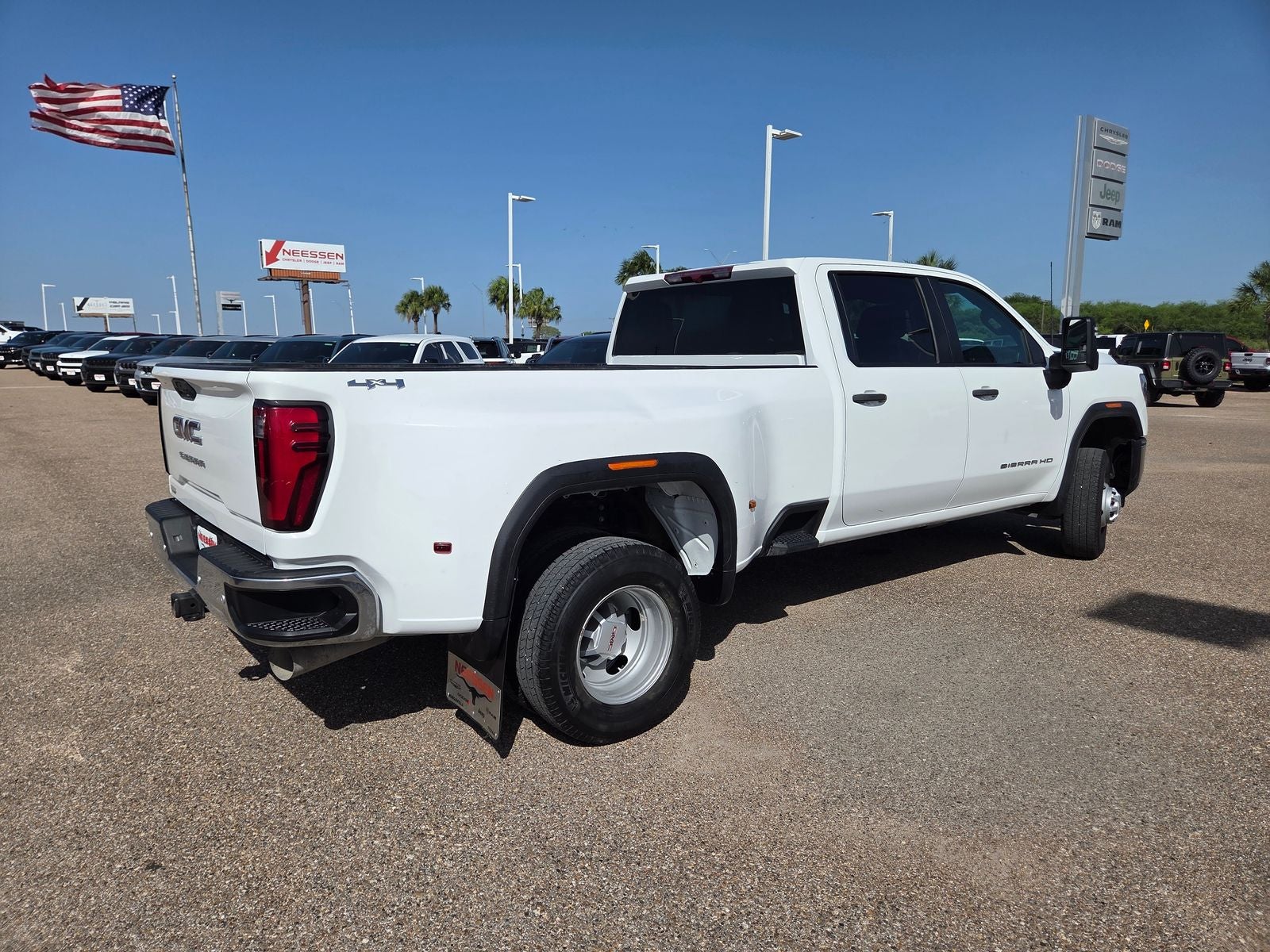 2024 GMC Sierra 3500HD Pro