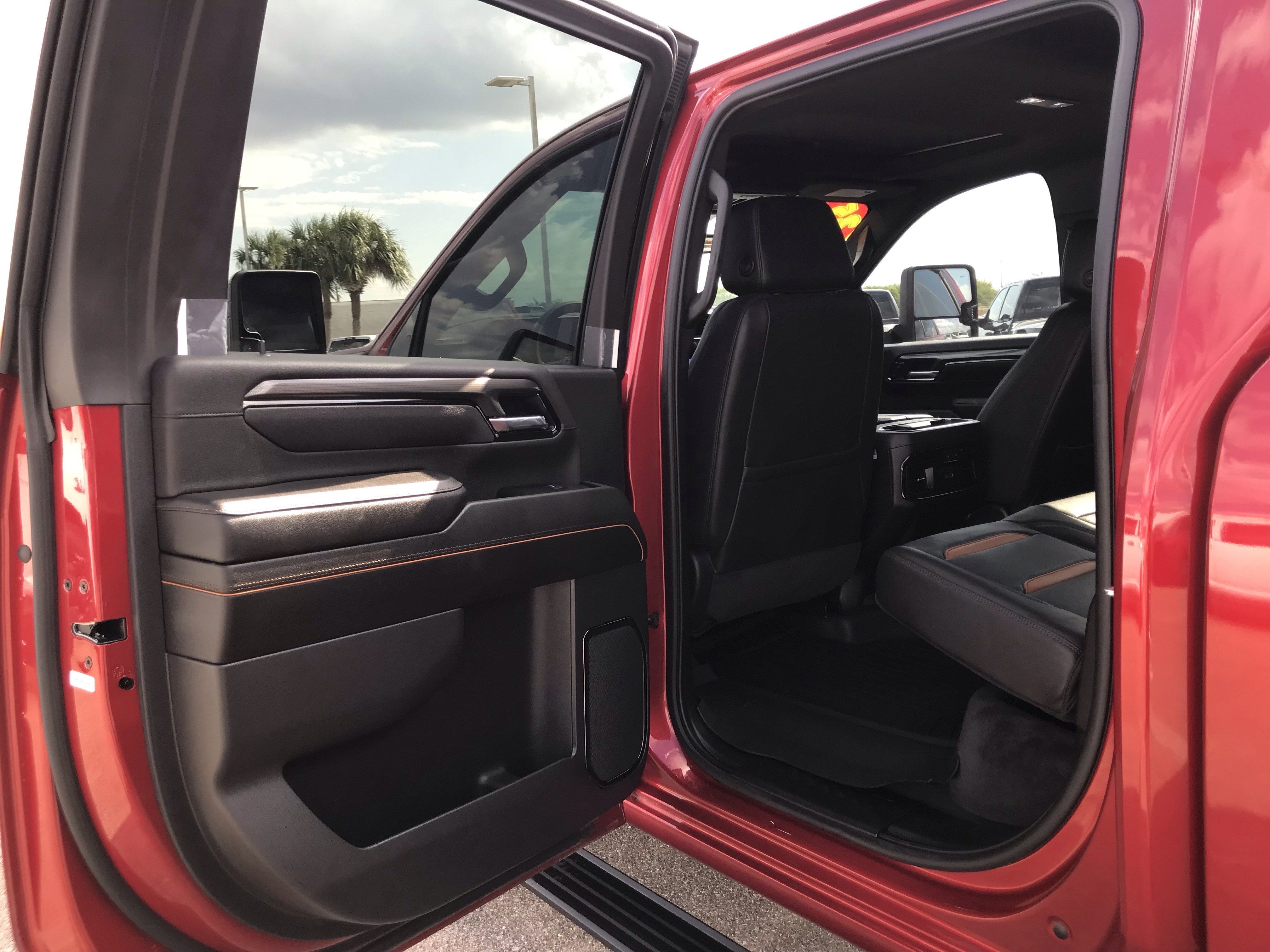 2025 GMC Sierra 2500HD AT4