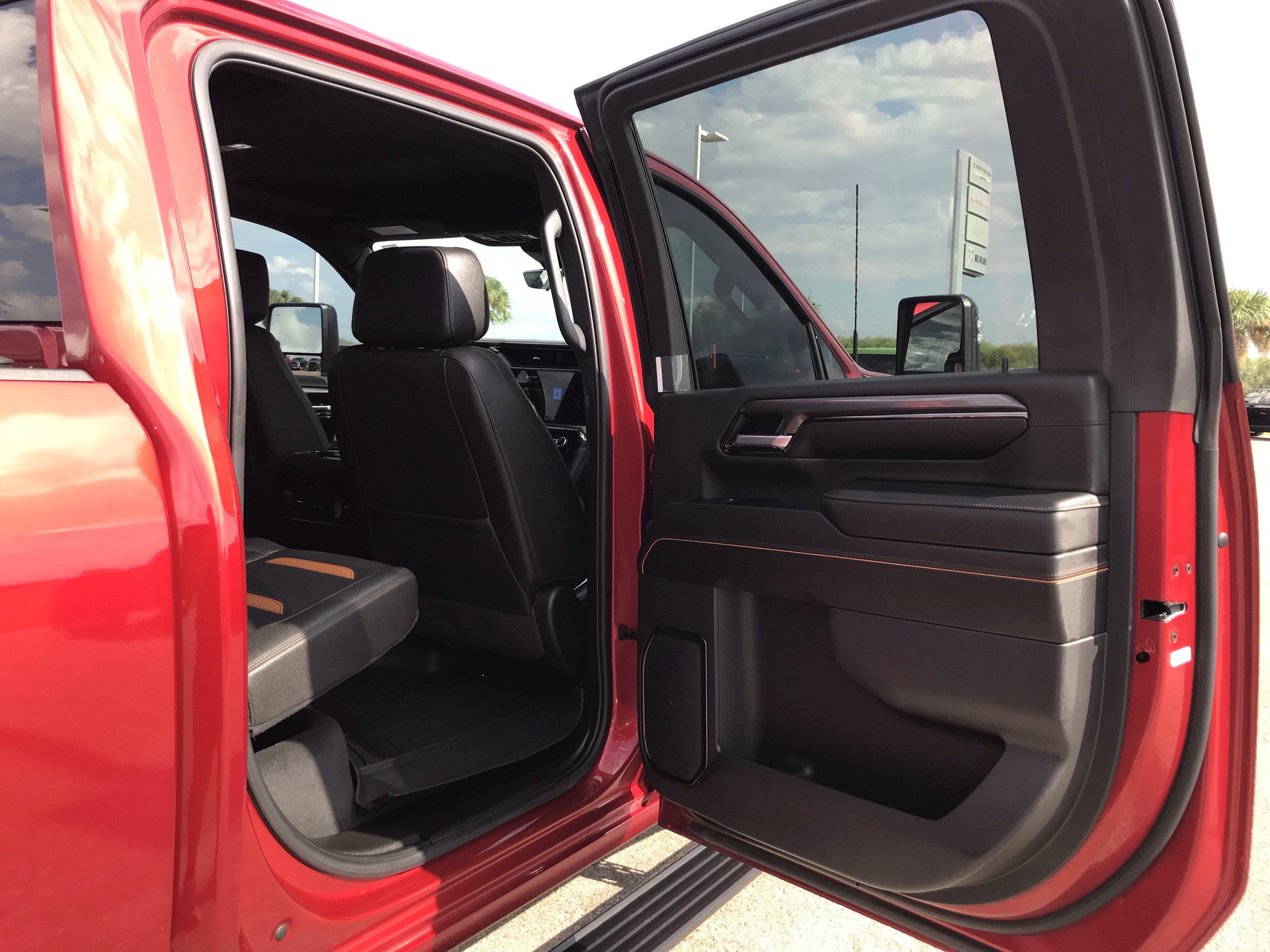 2025 GMC Sierra 2500HD AT4