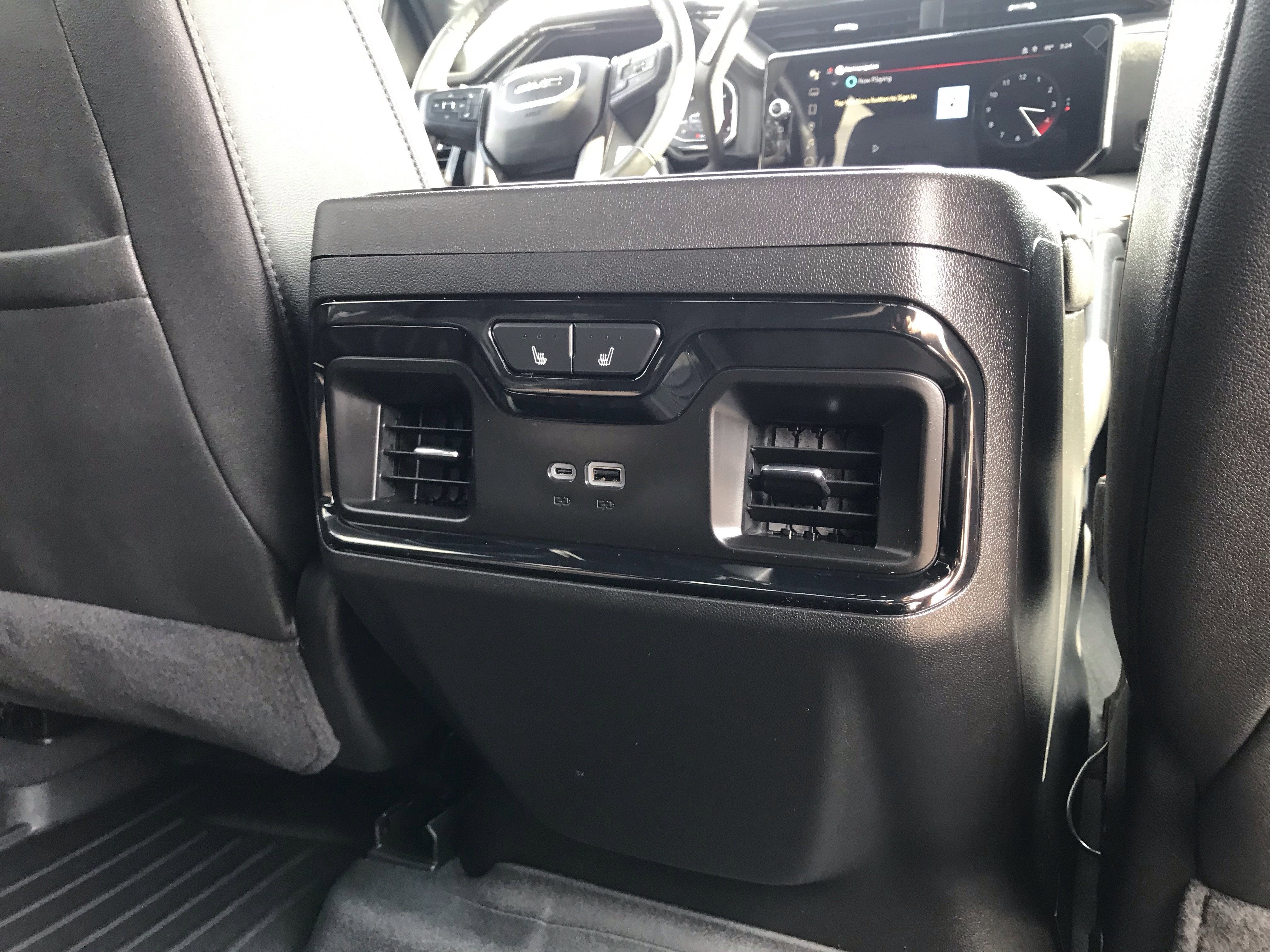 2025 GMC Sierra 2500HD AT4