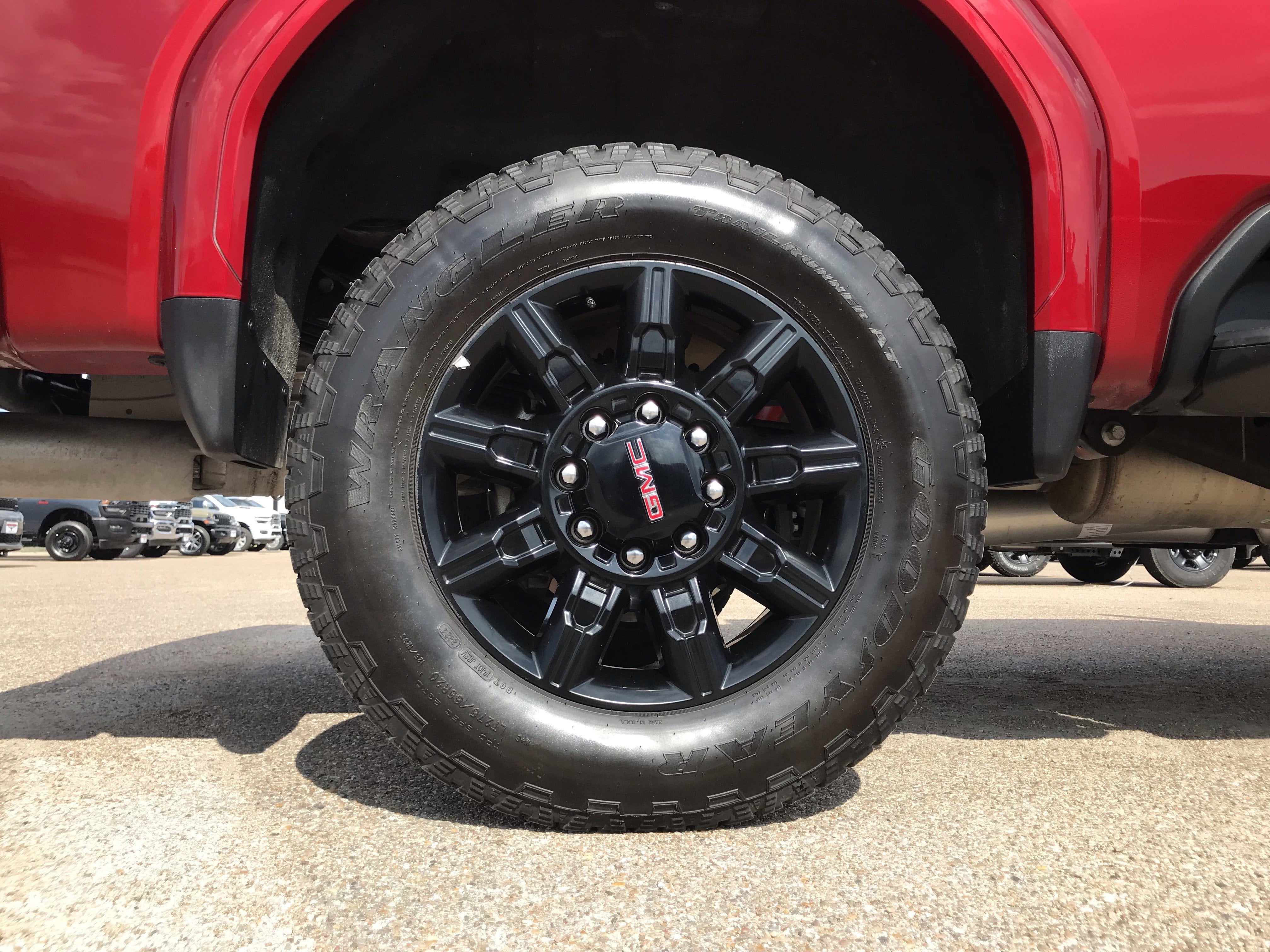 2025 GMC Sierra 2500HD AT4