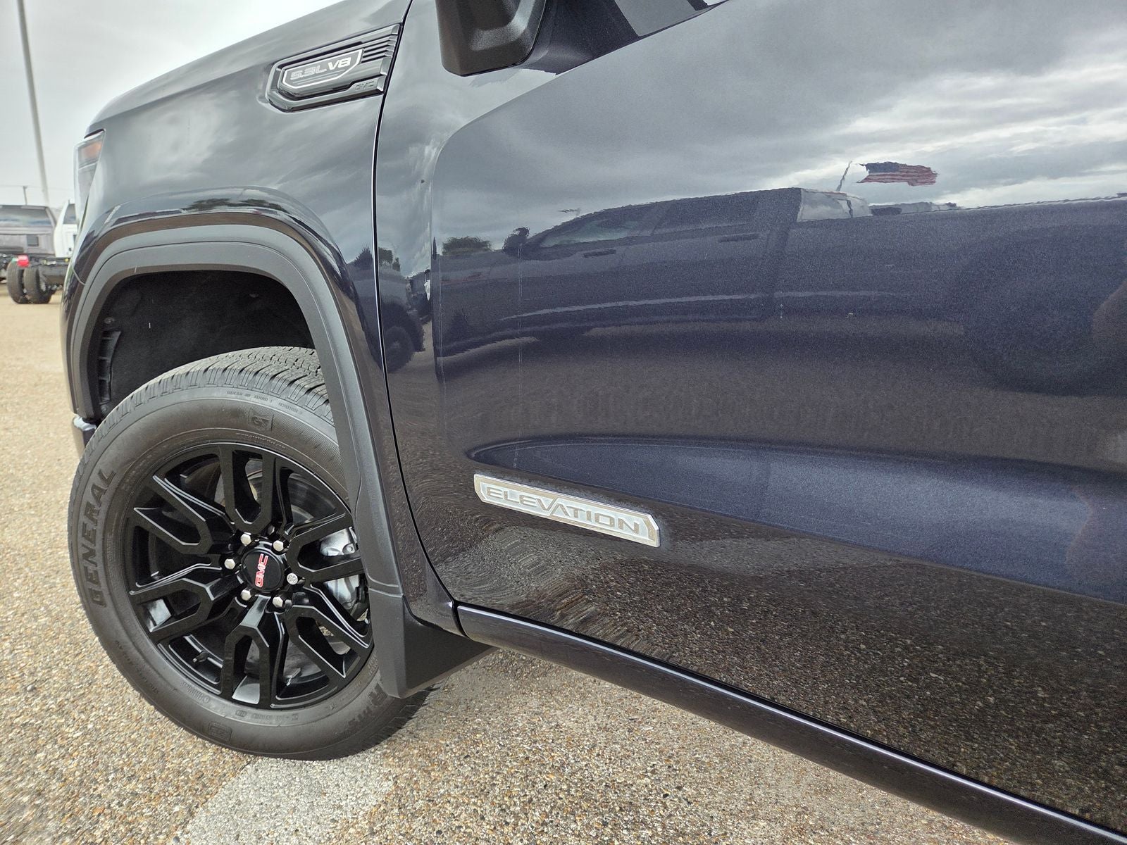 2025 GMC Sierra 1500 Elevation