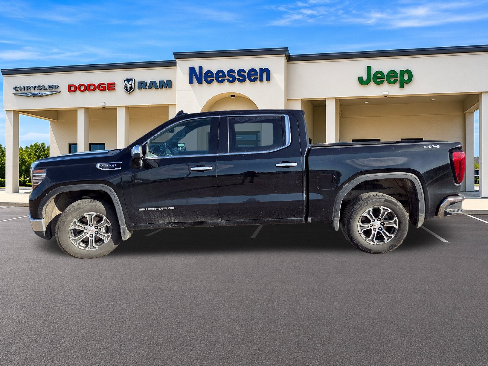 2026 GMC Sierra 1500 SLT