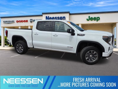 2025 GMC Sierra 1500 AT4