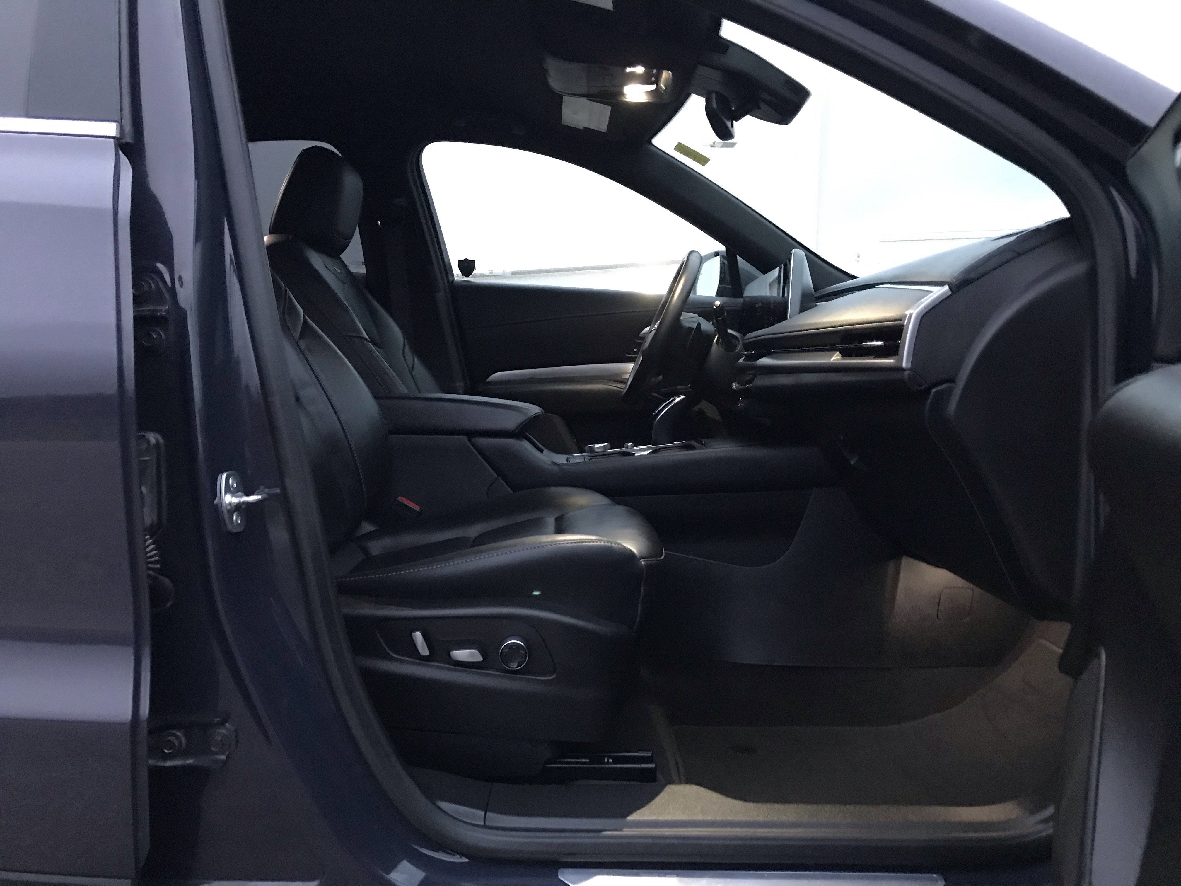 2025 Cadillac XT4 AWD Premium Luxury