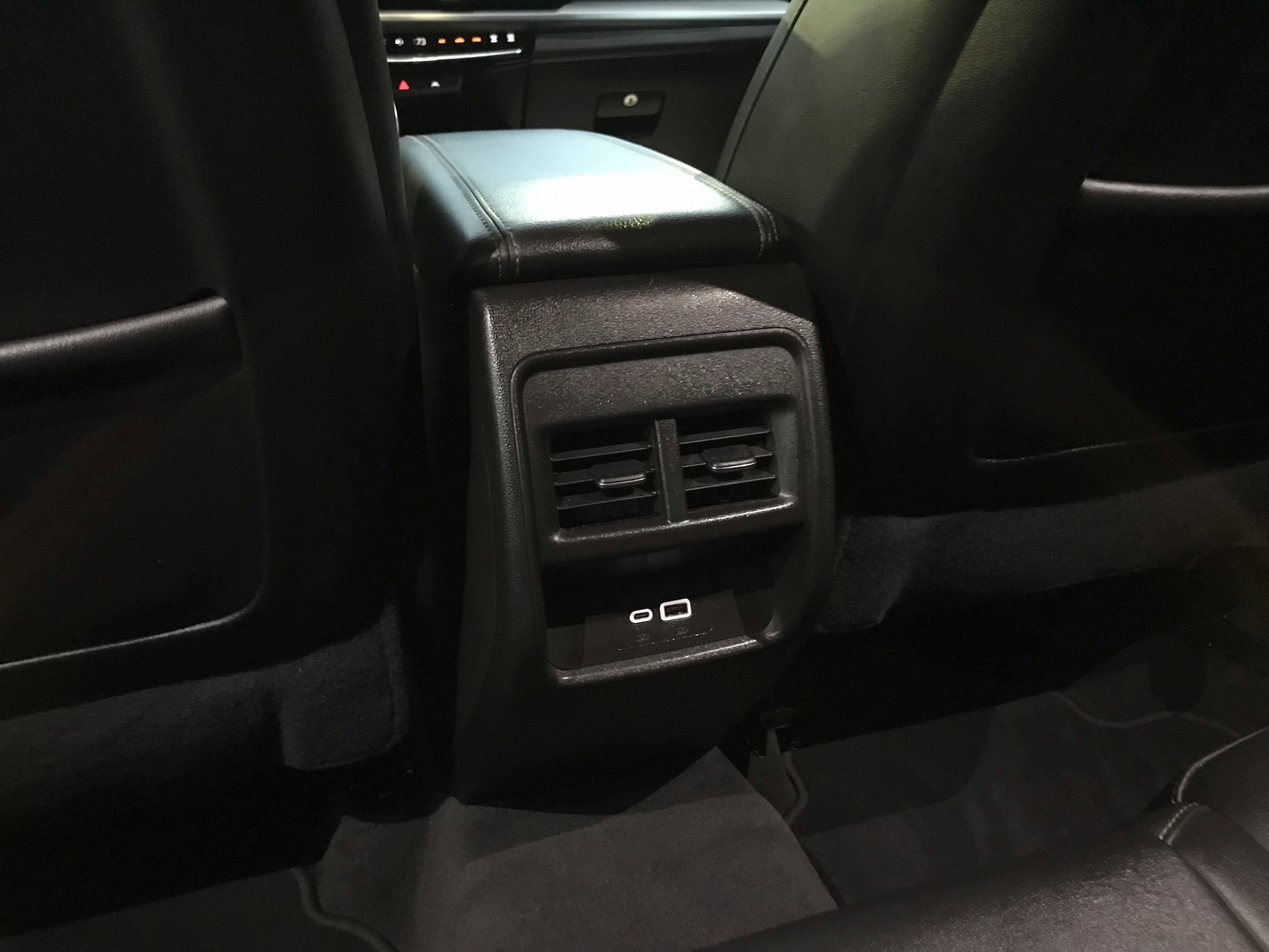 2025 Cadillac XT4 AWD Premium Luxury