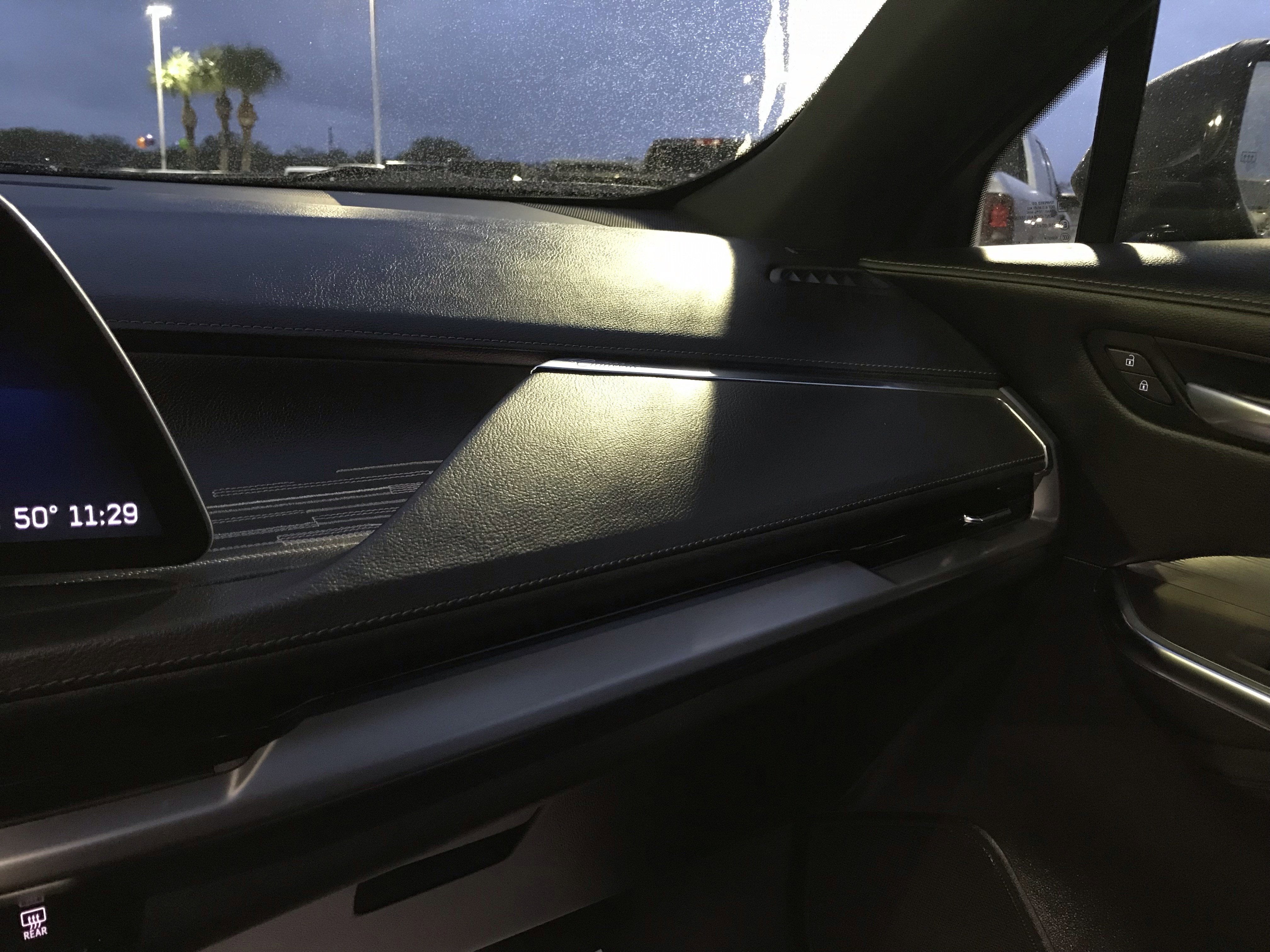 2025 Cadillac XT4 AWD Premium Luxury