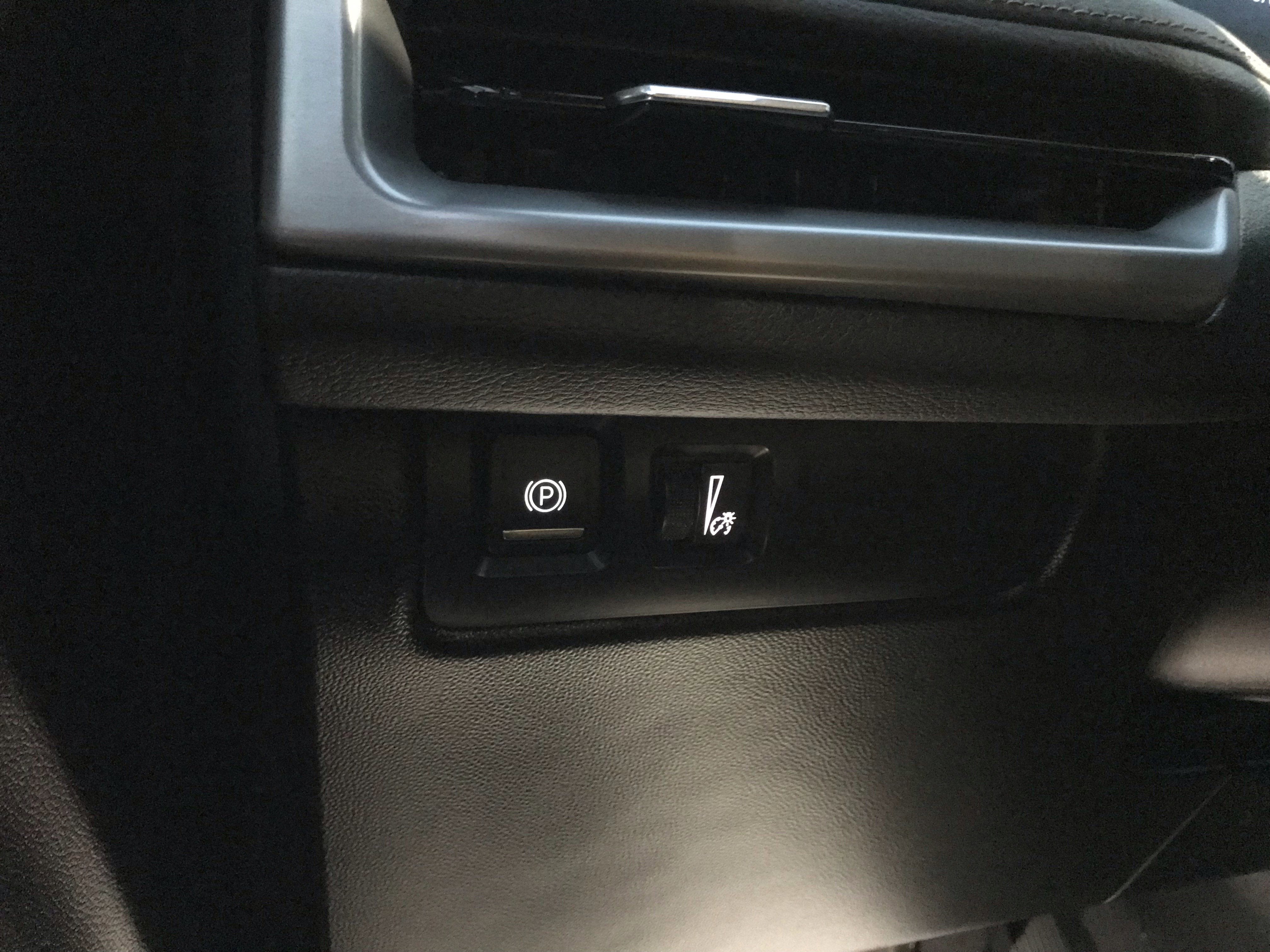 2025 Cadillac XT4 AWD Premium Luxury