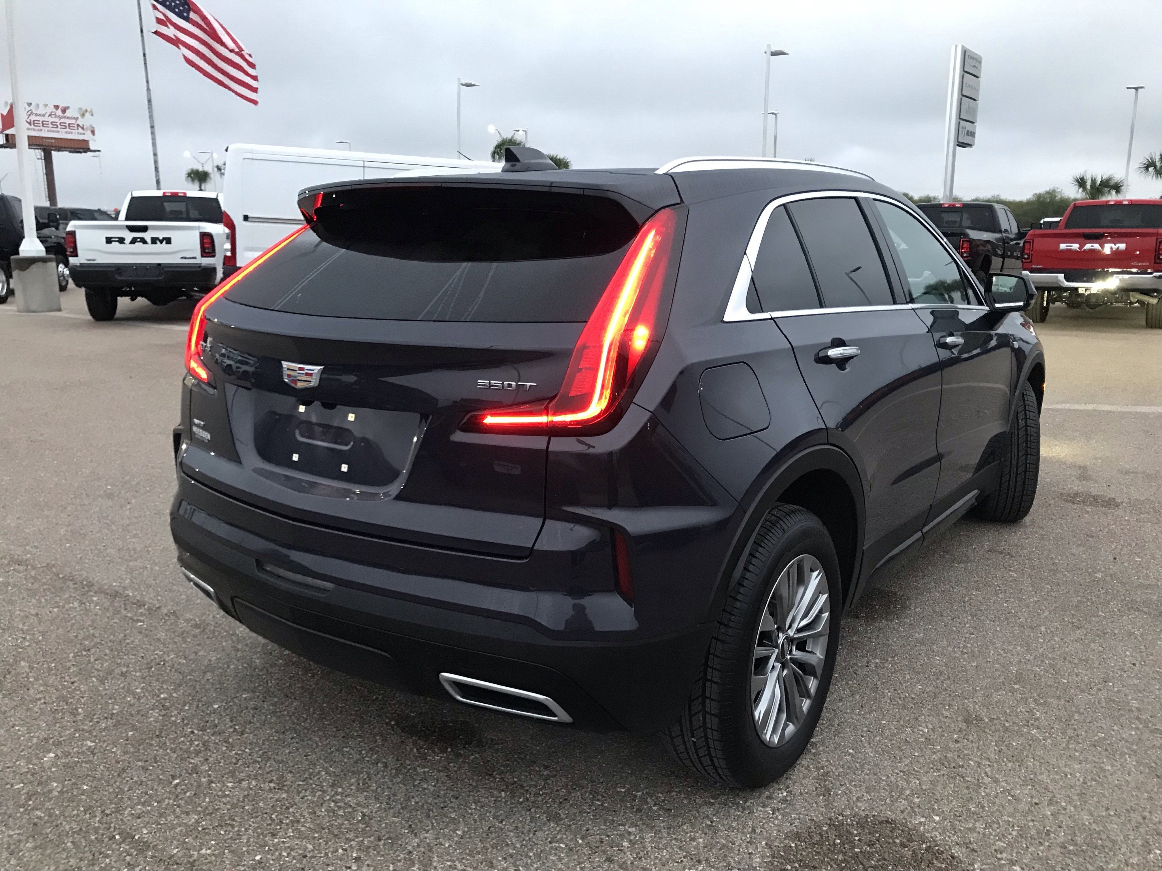 2025 Cadillac XT4 AWD Premium Luxury