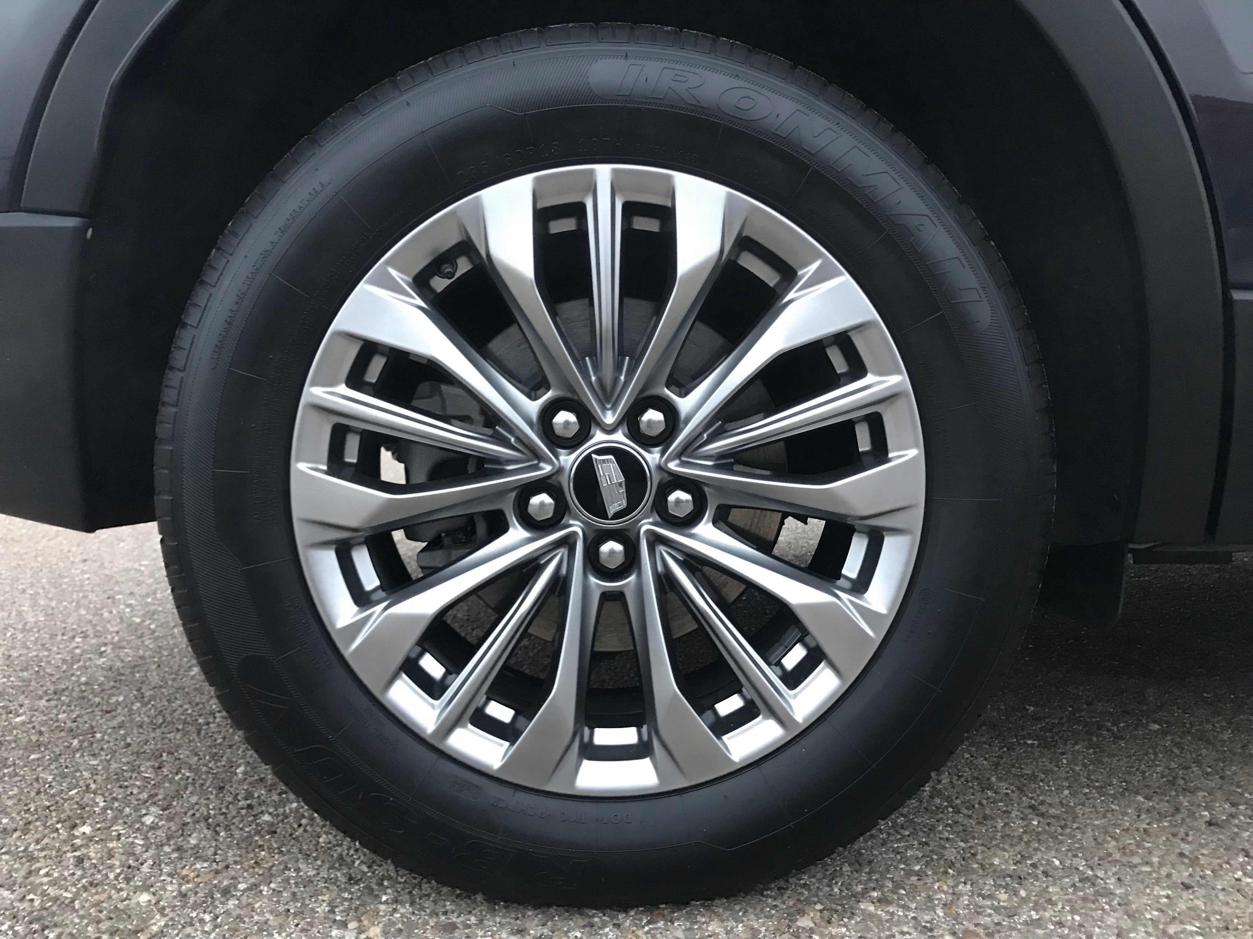 2025 Cadillac XT4 AWD Premium Luxury