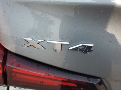 2024 Cadillac XT4 AWD Premium Luxury