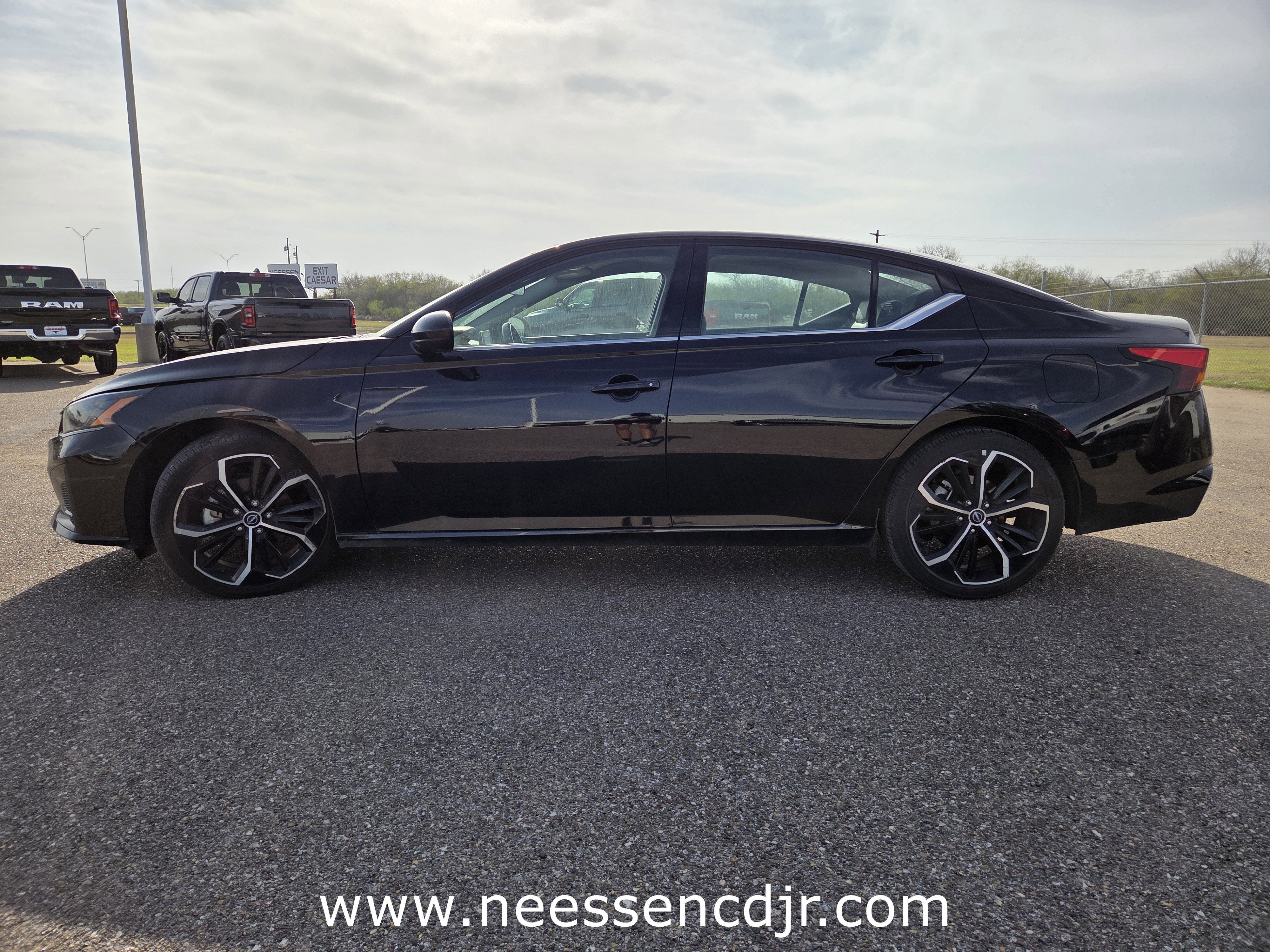 2024 Nissan Altima 2.5 SR