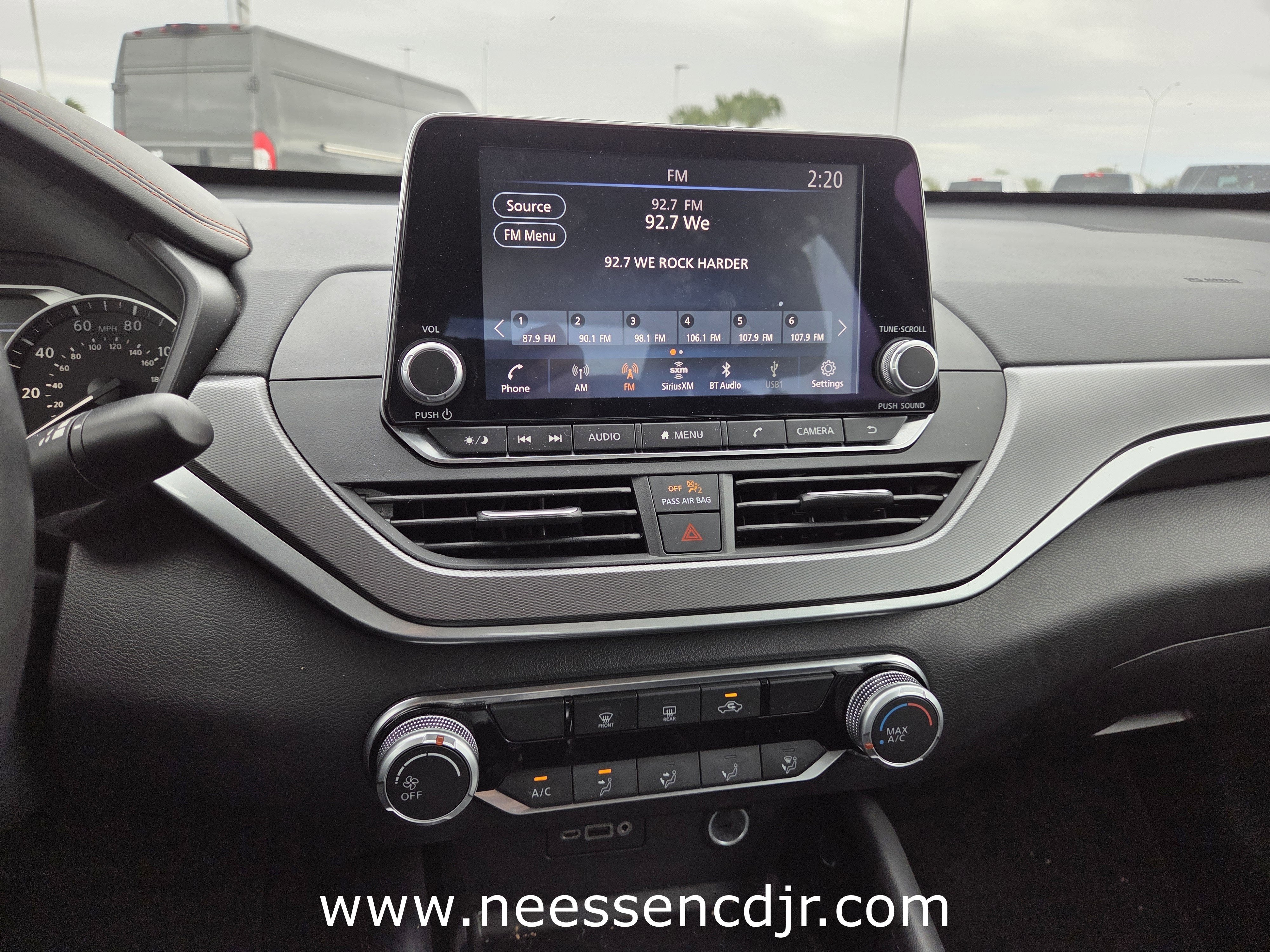 2024 Nissan Altima 2.5 SR