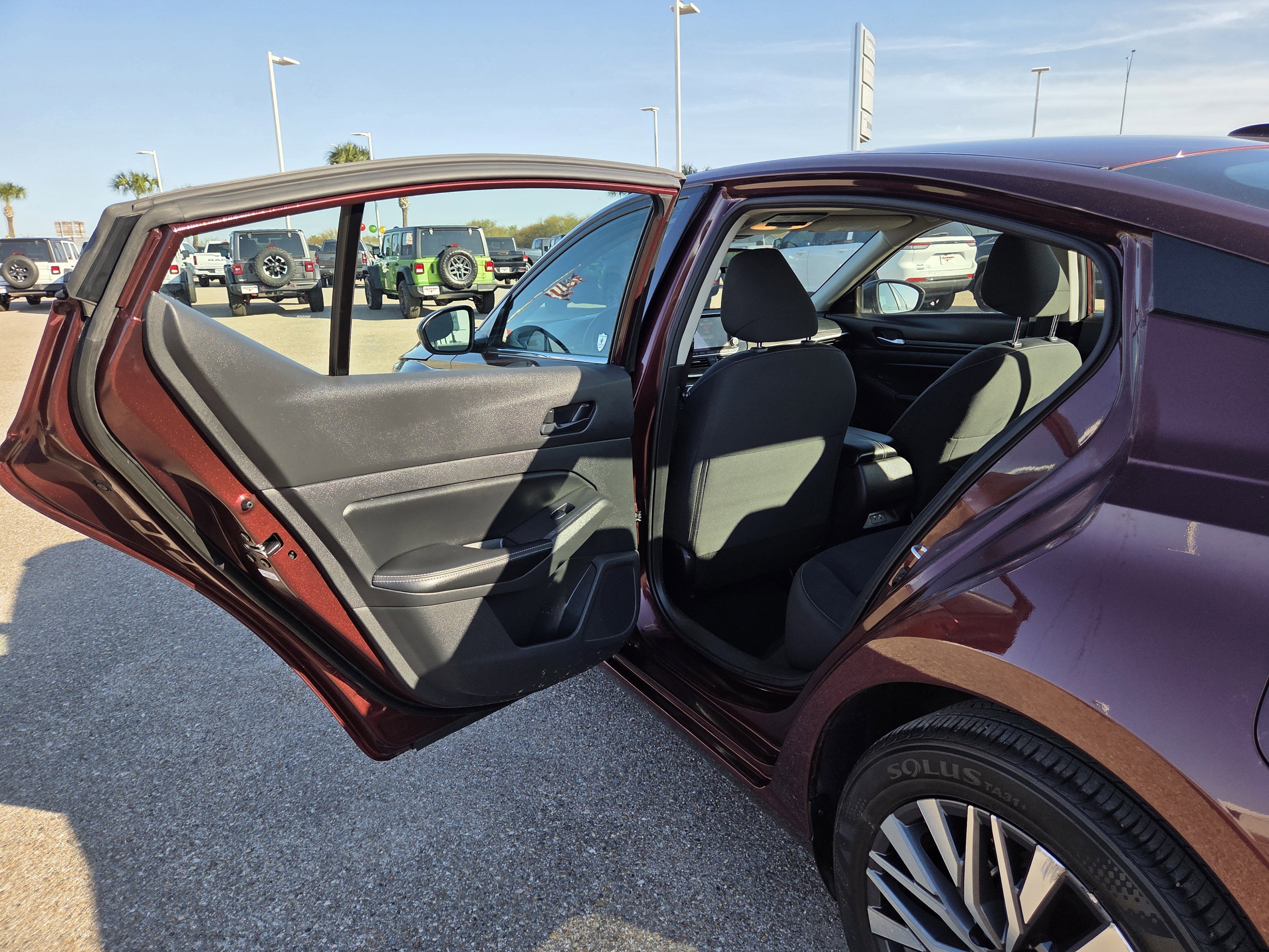 2025 Nissan Altima SV