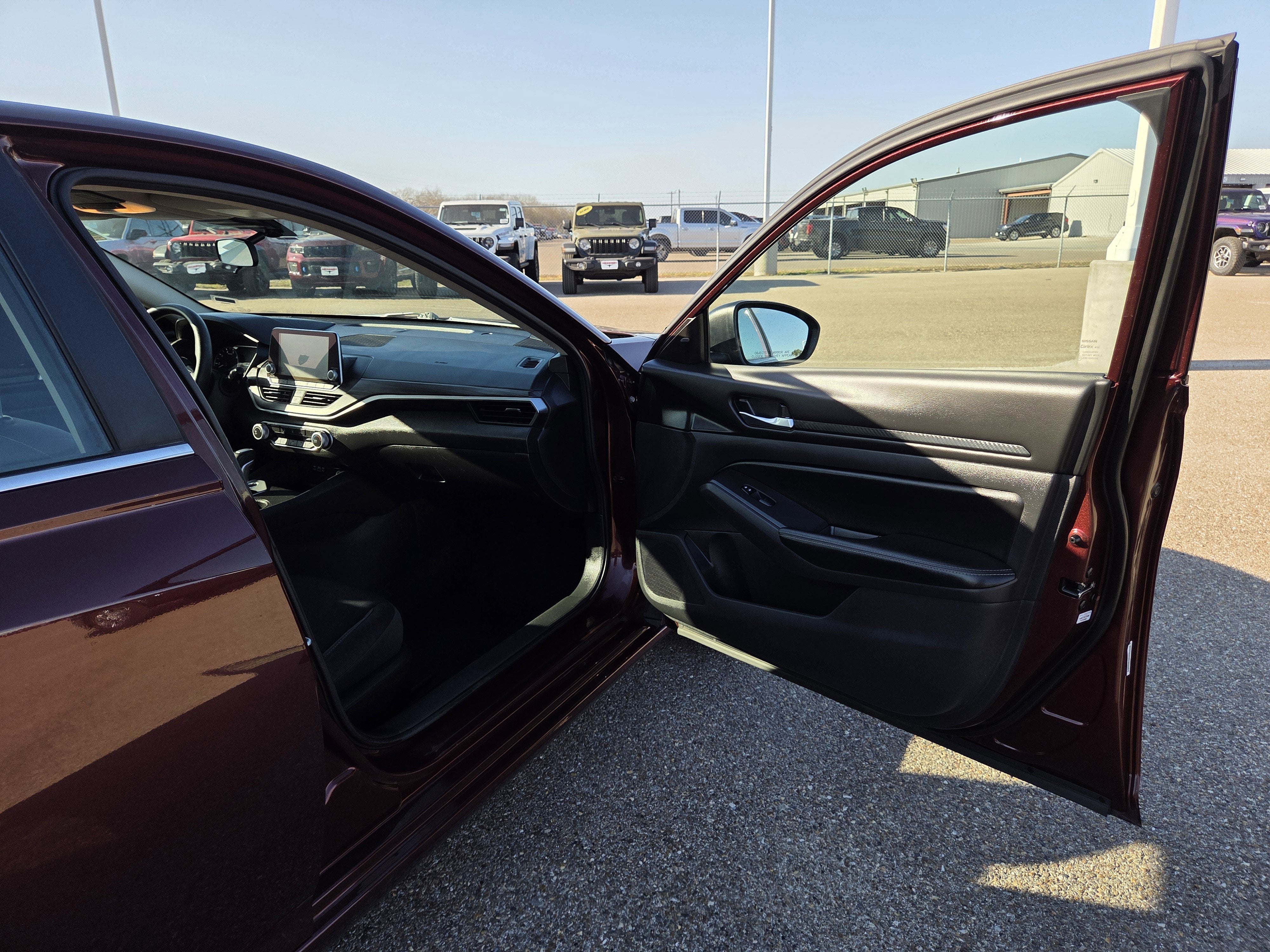 2025 Nissan Altima SV