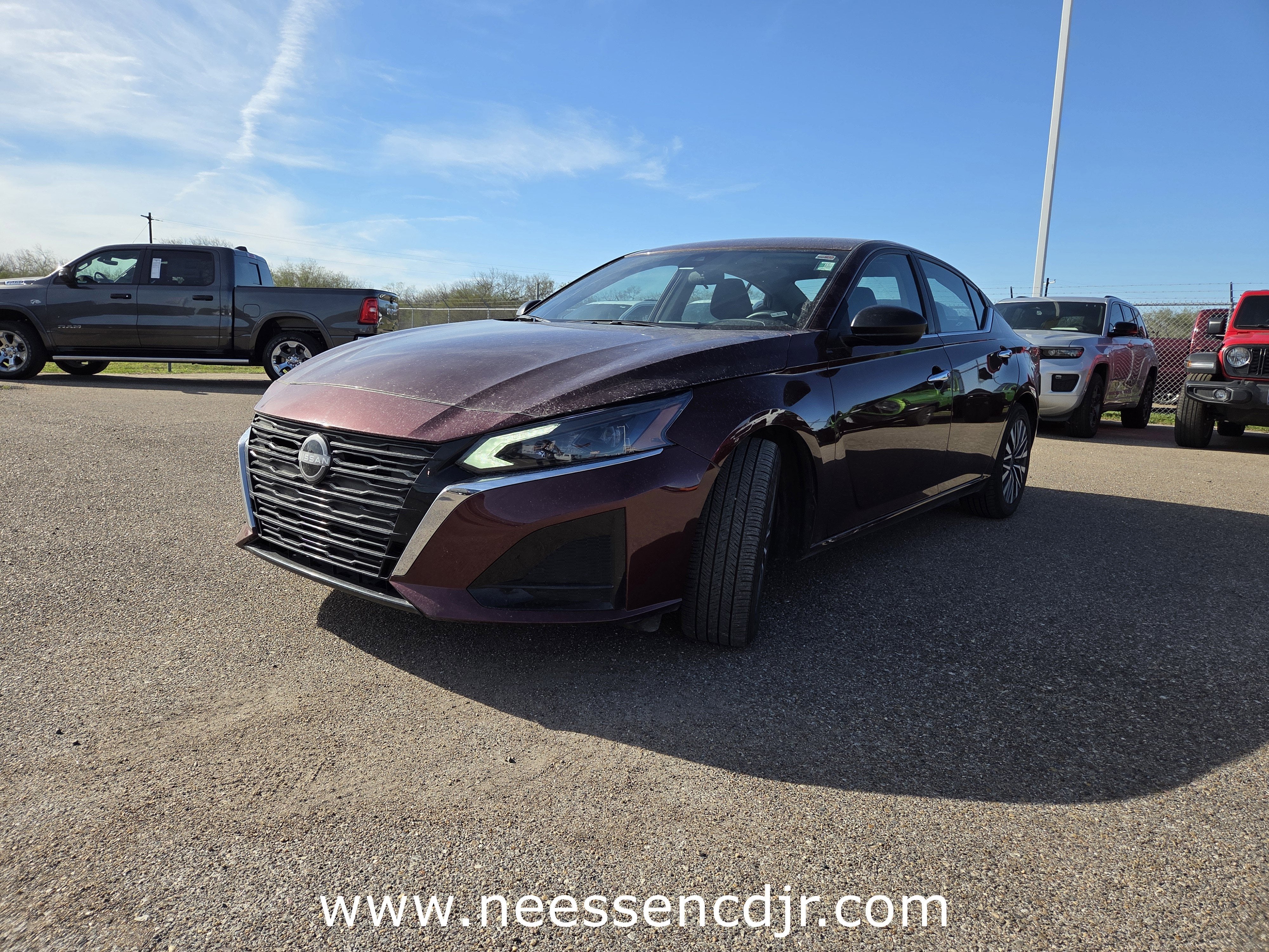 2025 Nissan Altima SV