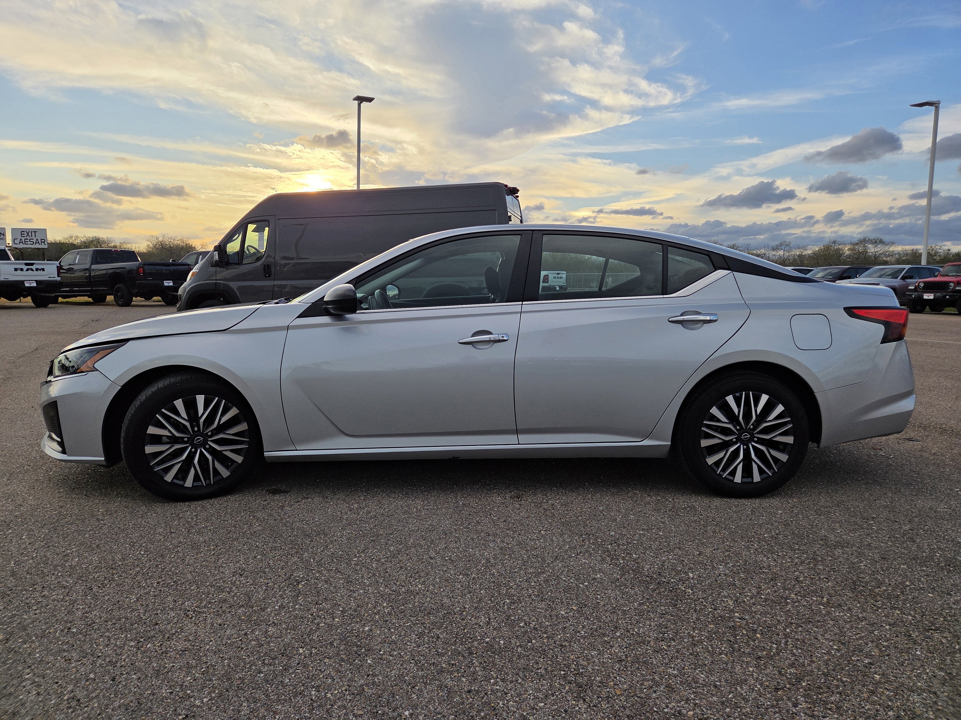 2024 Nissan Altima 2.5 SV