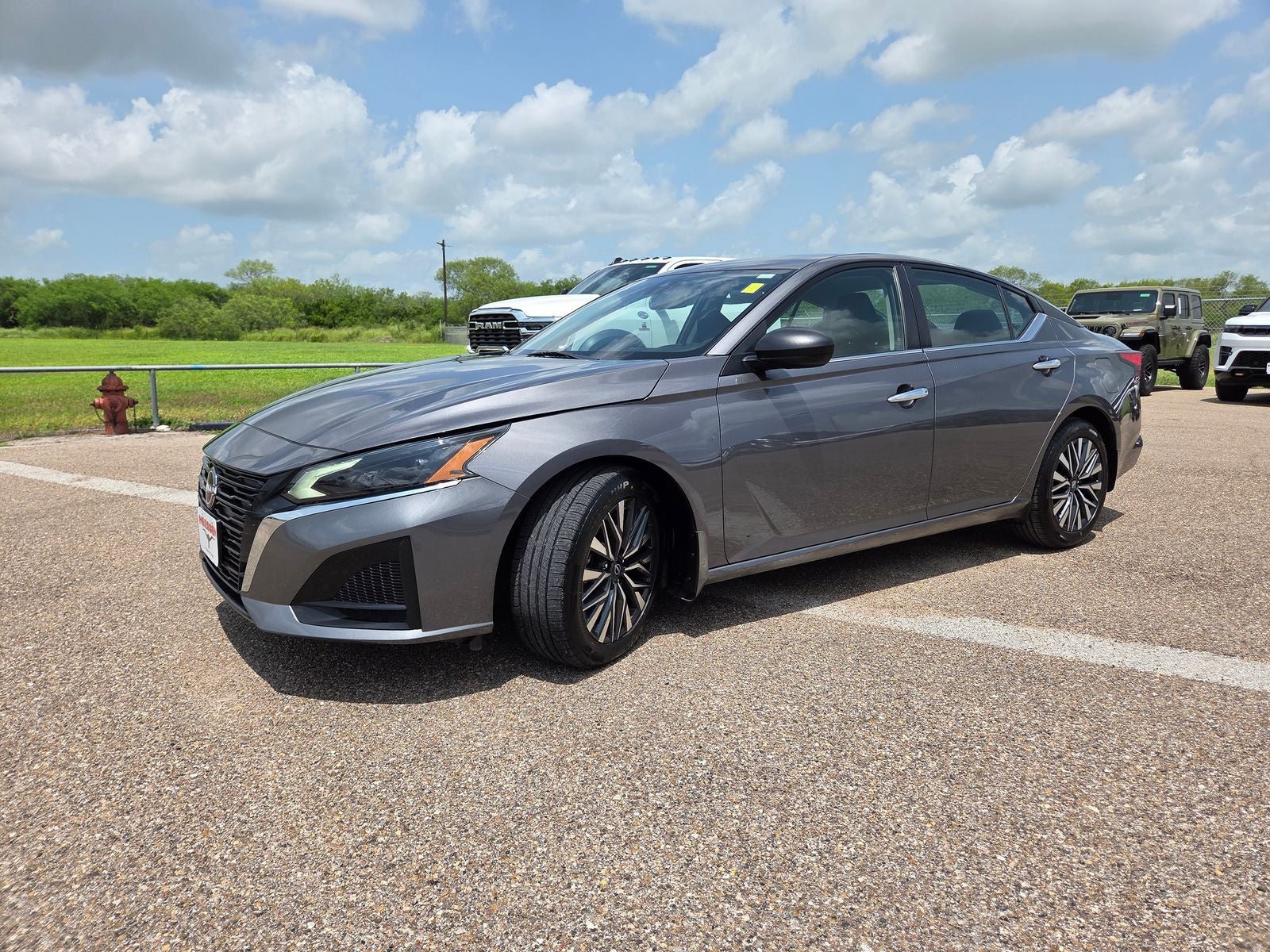 2024 Nissan Altima 2.5 SV