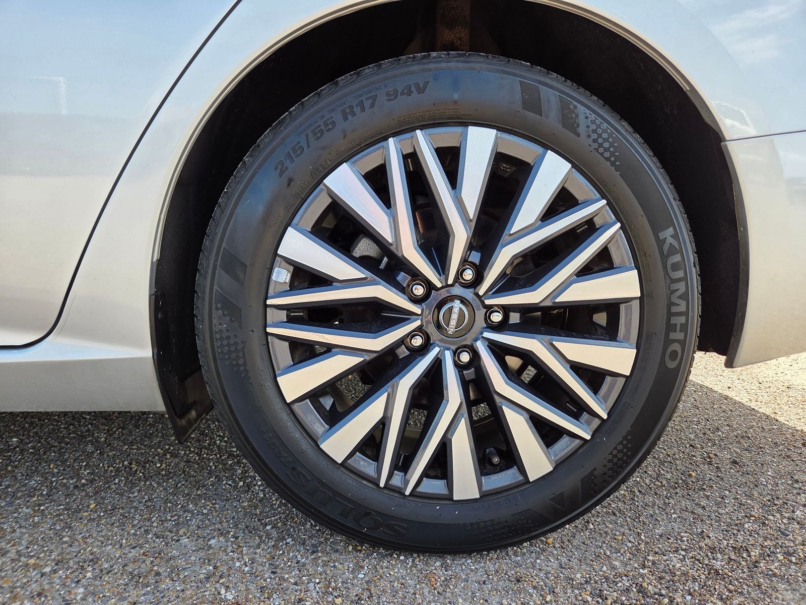 2024 Nissan Altima 2.5 SV