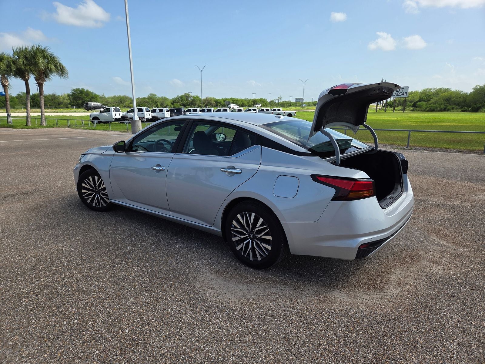2024 Nissan Altima 2.5 SV