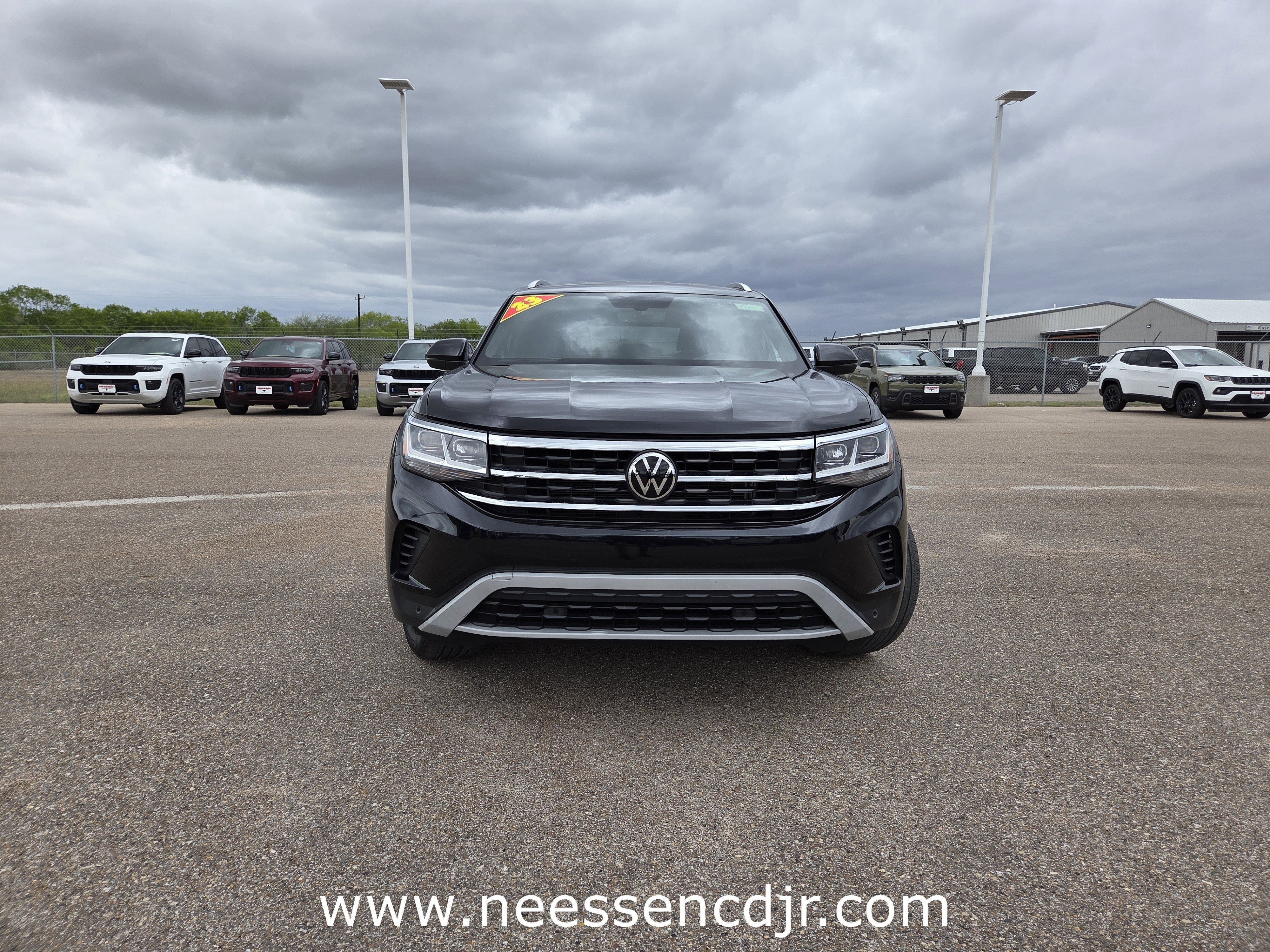 2023 Volkswagen Atlas Cross Sport 2.0T SE w/Technology